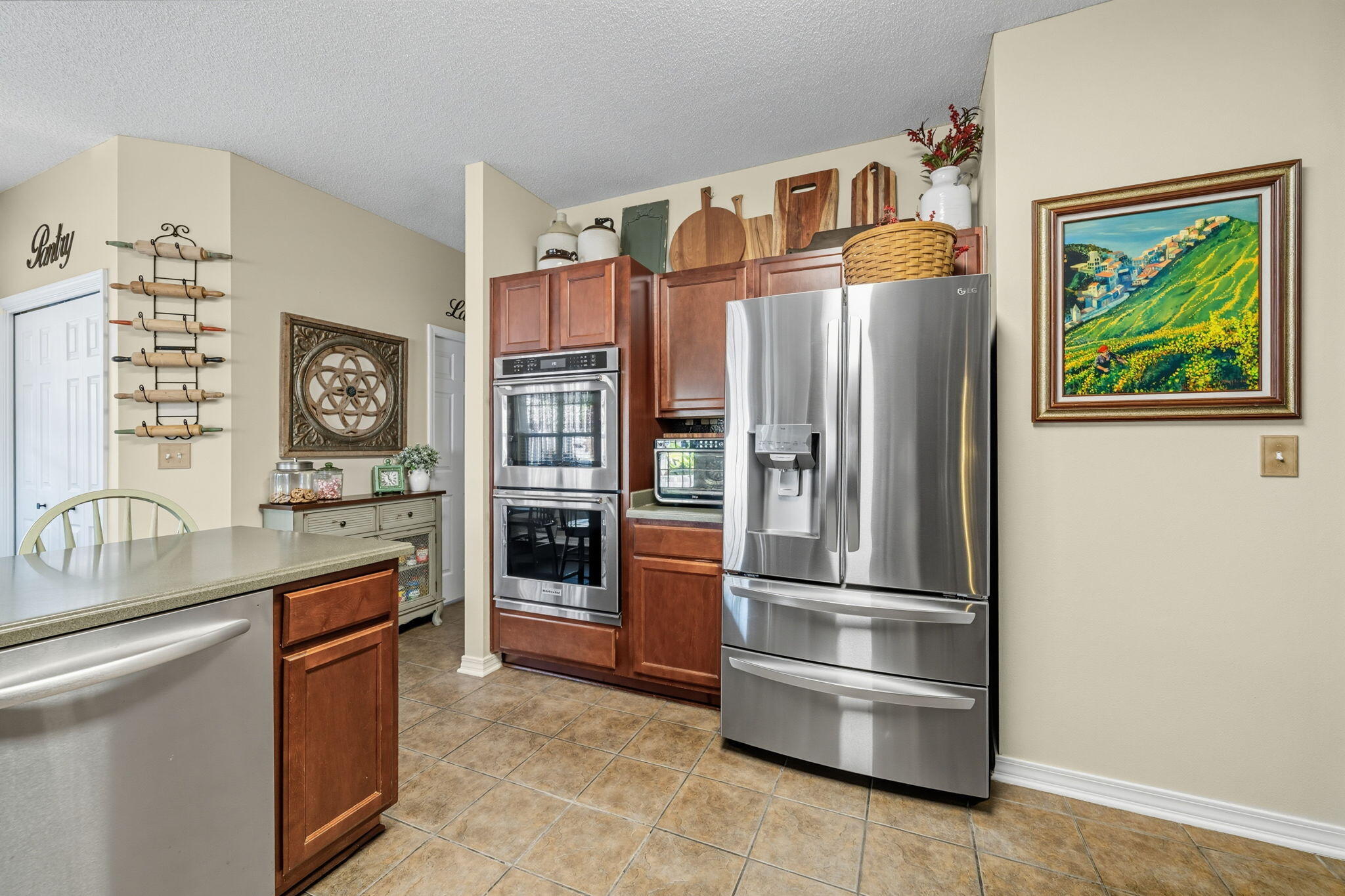BRIDGEPORT COLONY - Residential