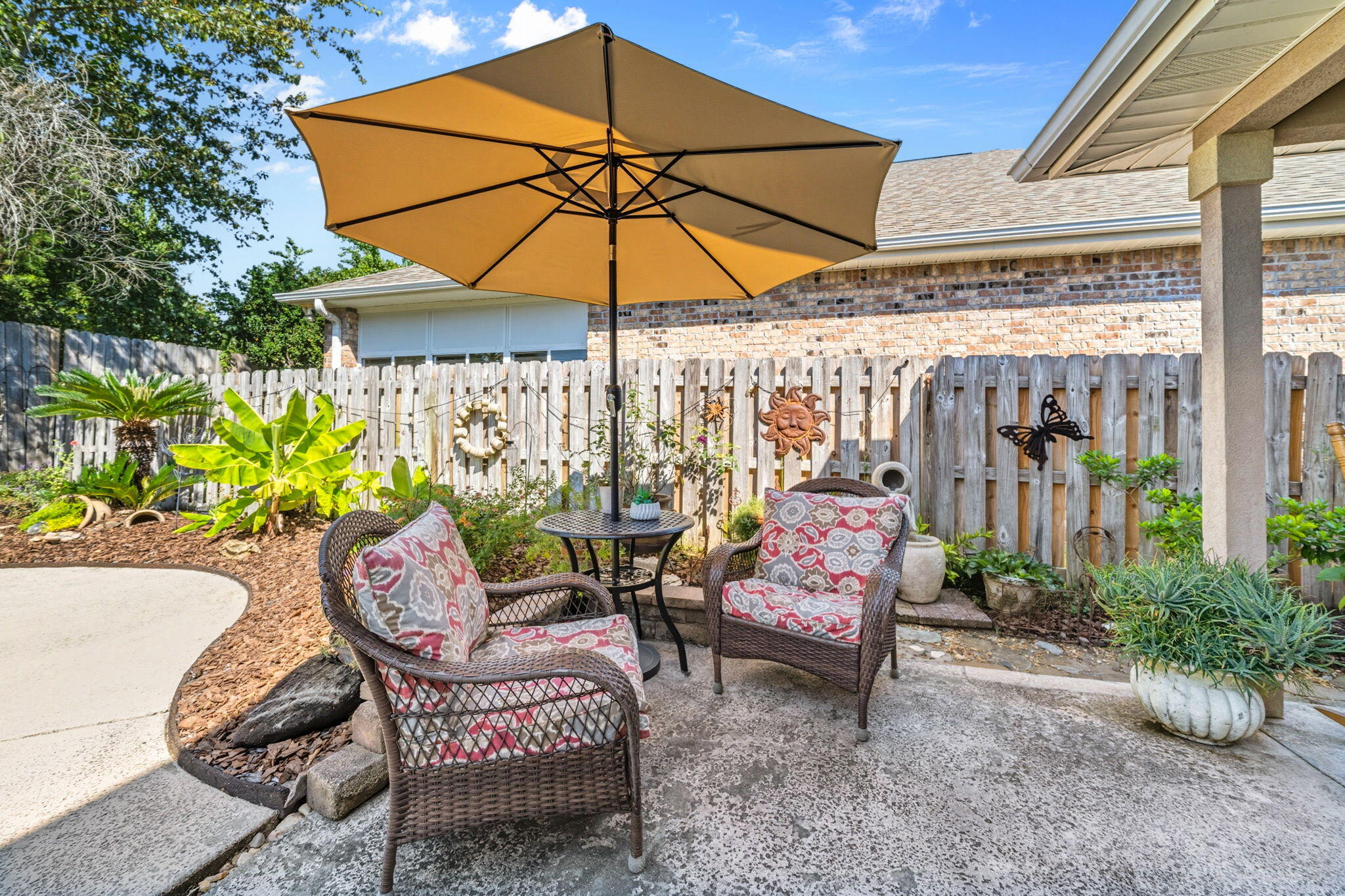 BRIDGEPORT COLONY - Residential
