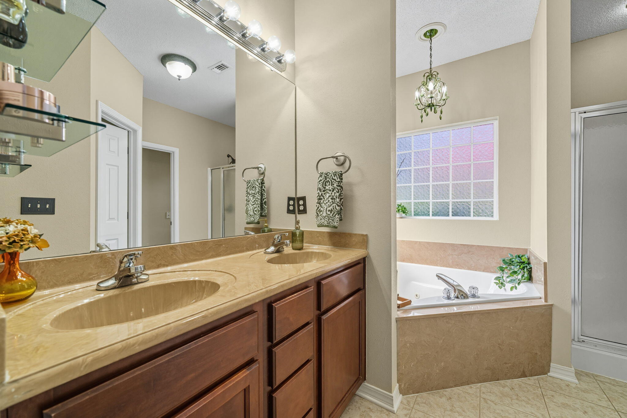 BRIDGEPORT COLONY - Residential