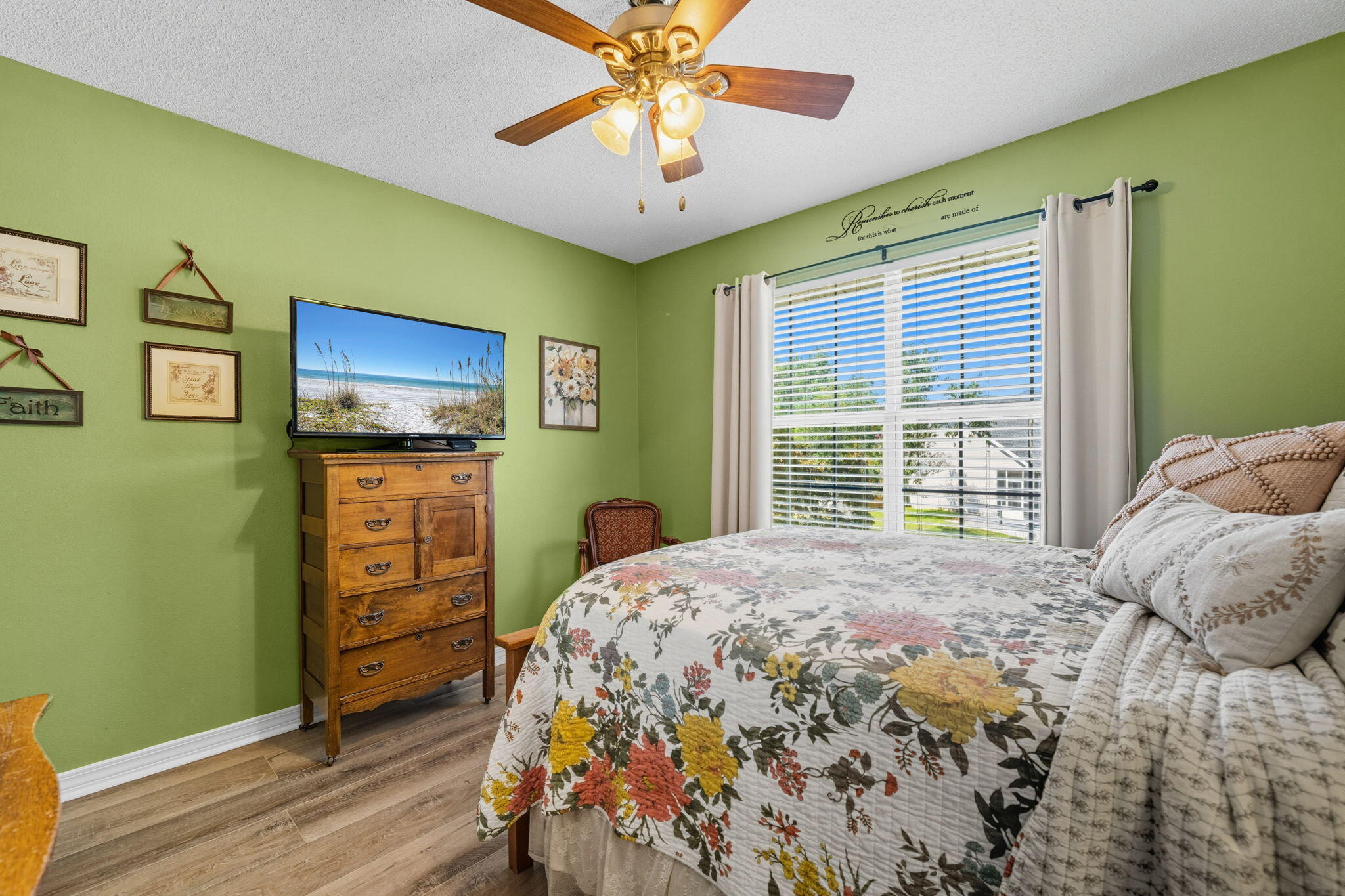 BRIDGEPORT COLONY - Residential