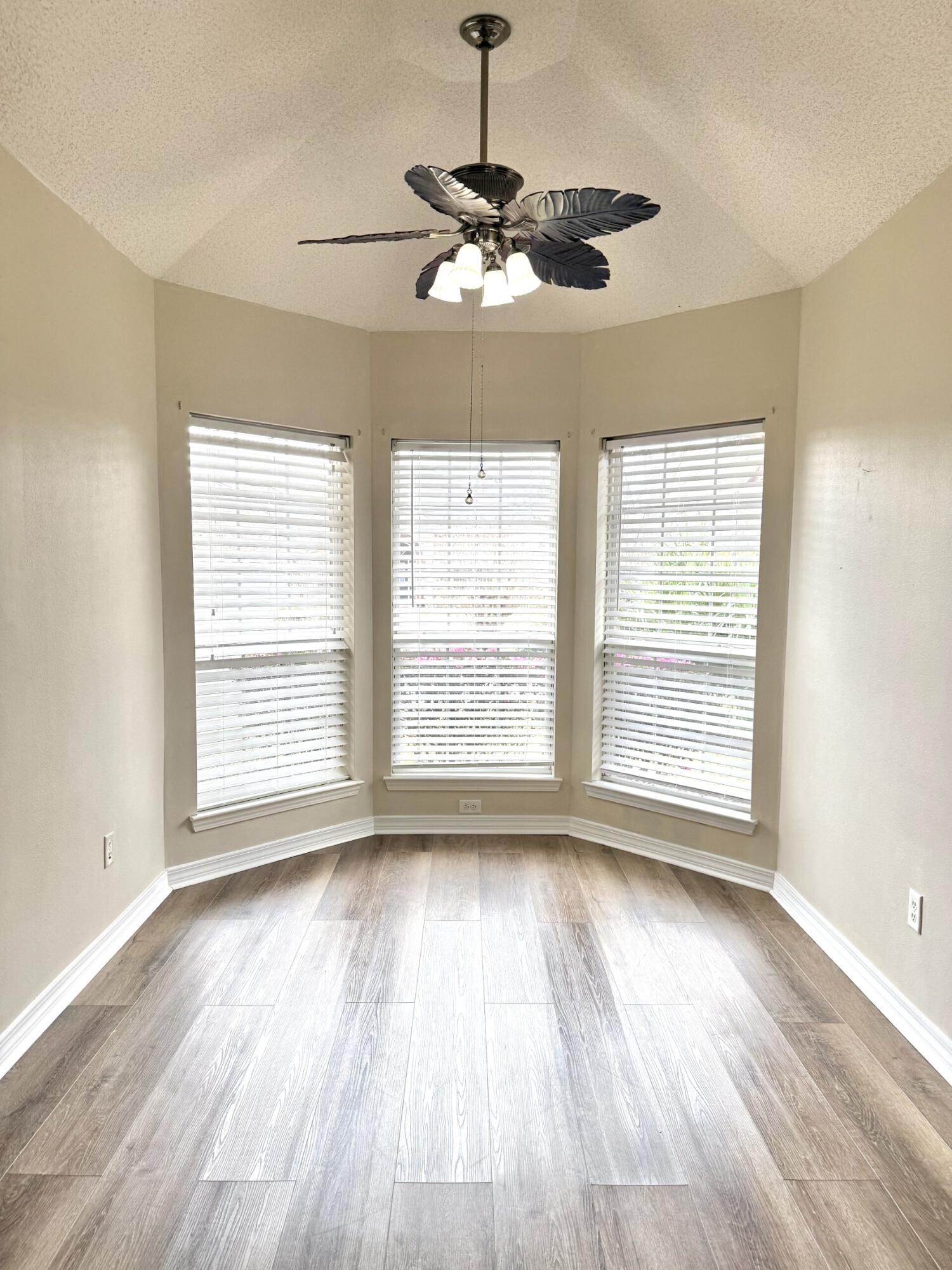 BRIDGEPORT COLONY - Residential