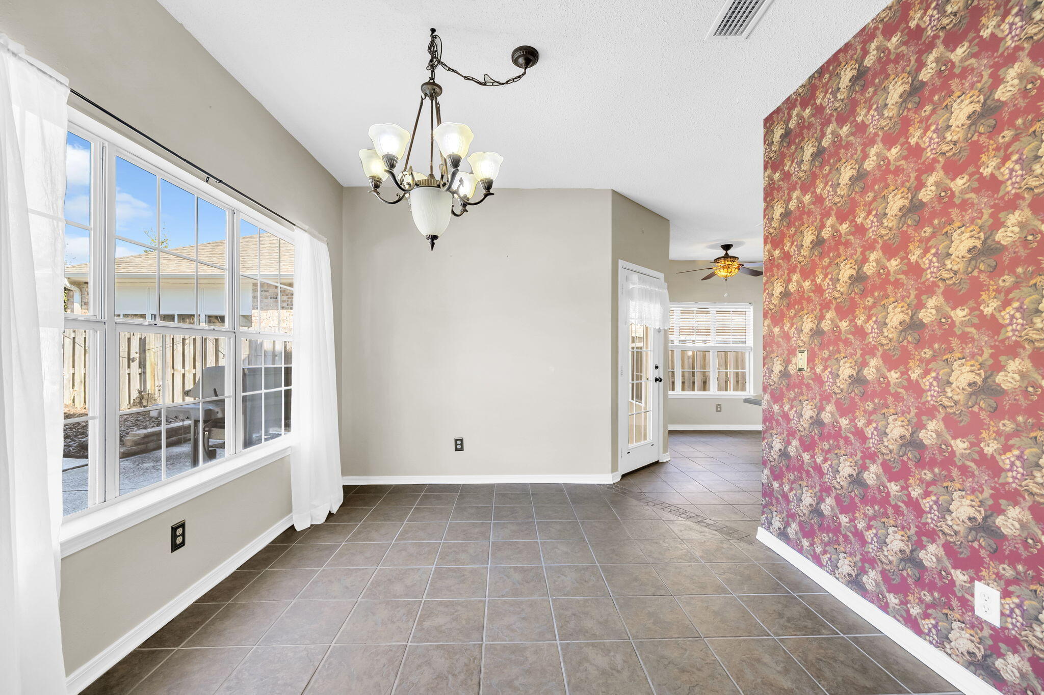 BRIDGEPORT COLONY - Residential