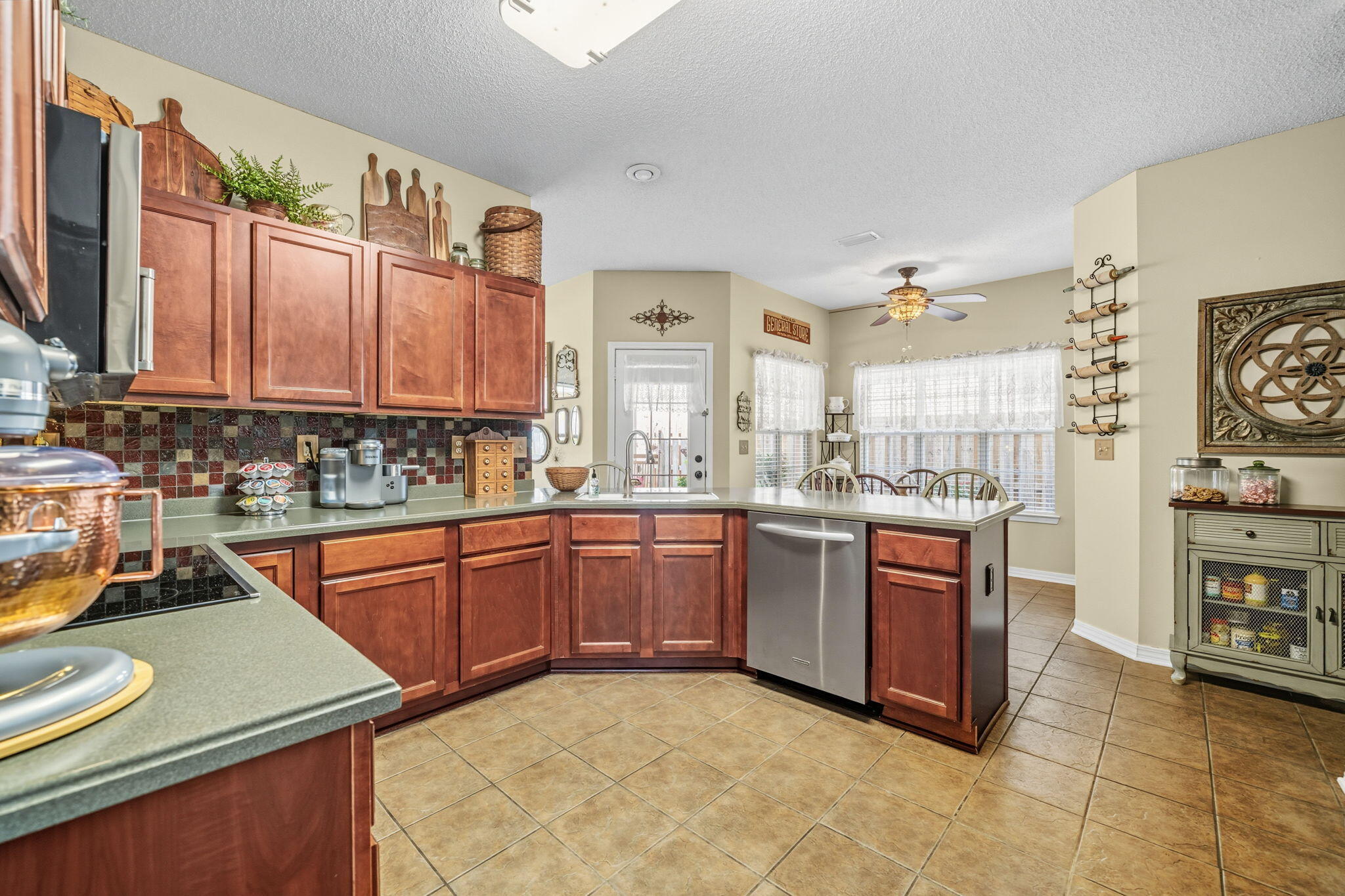 BRIDGEPORT COLONY - Residential