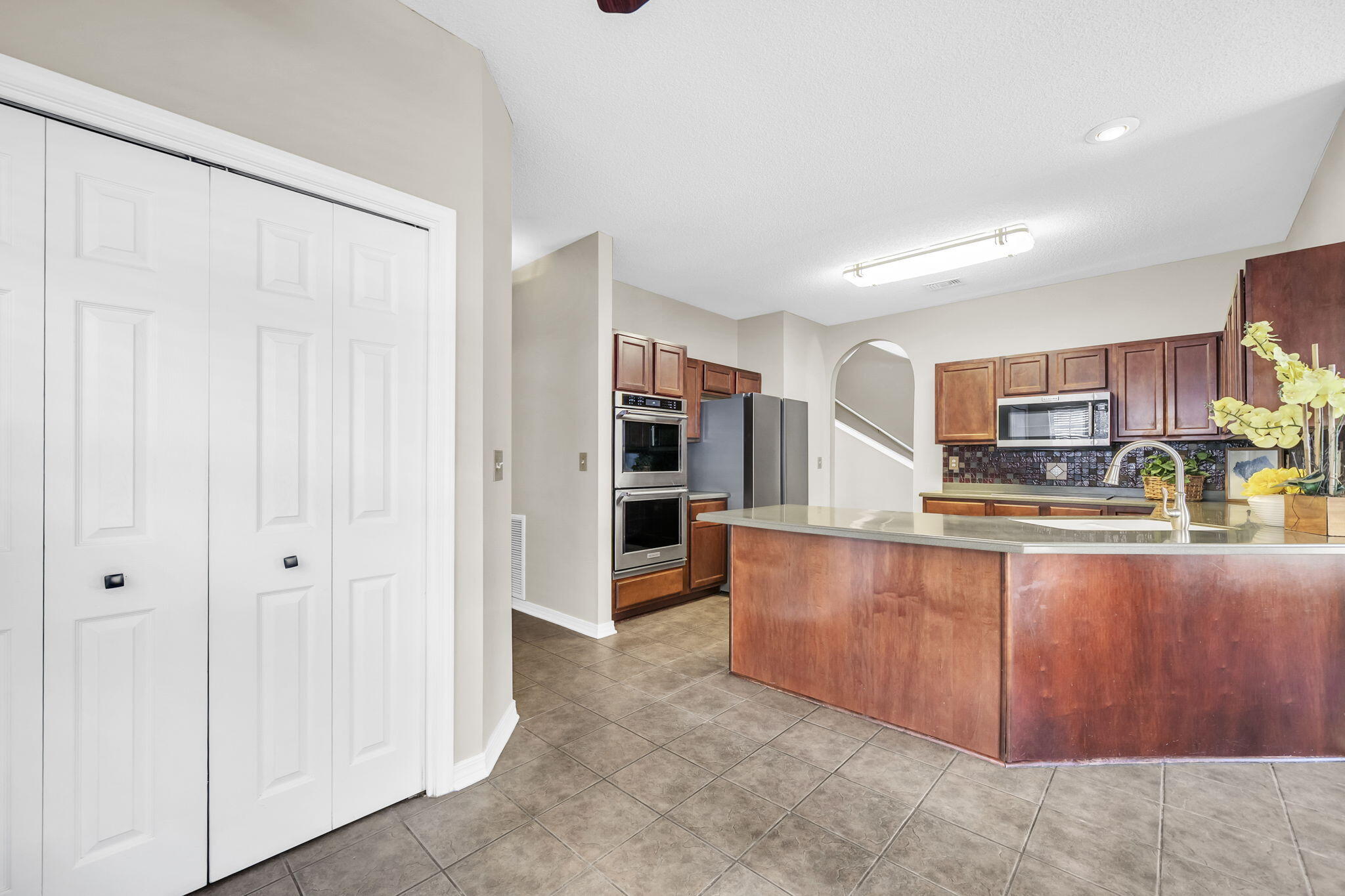 BRIDGEPORT COLONY - Residential