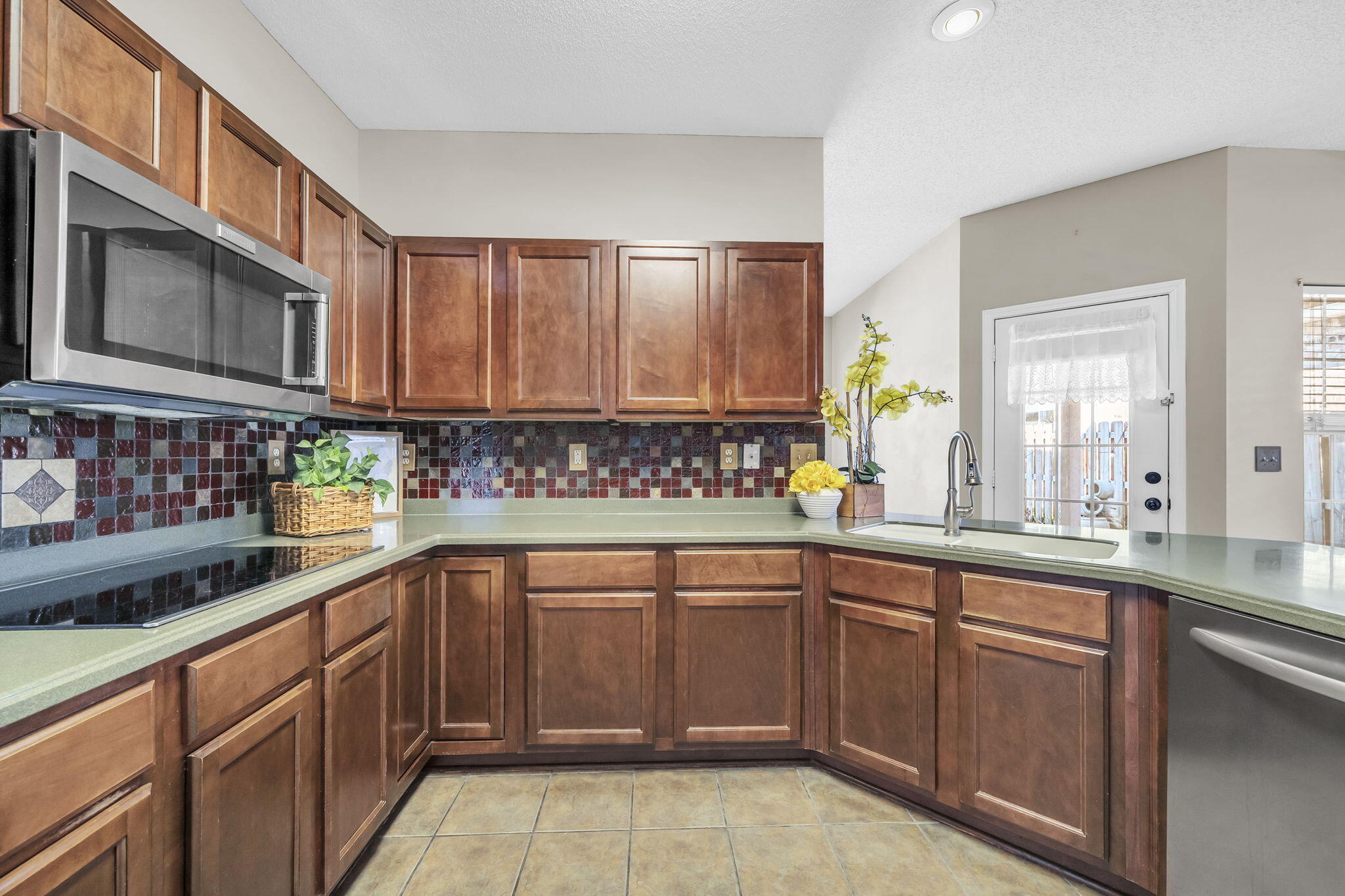 BRIDGEPORT COLONY - Residential