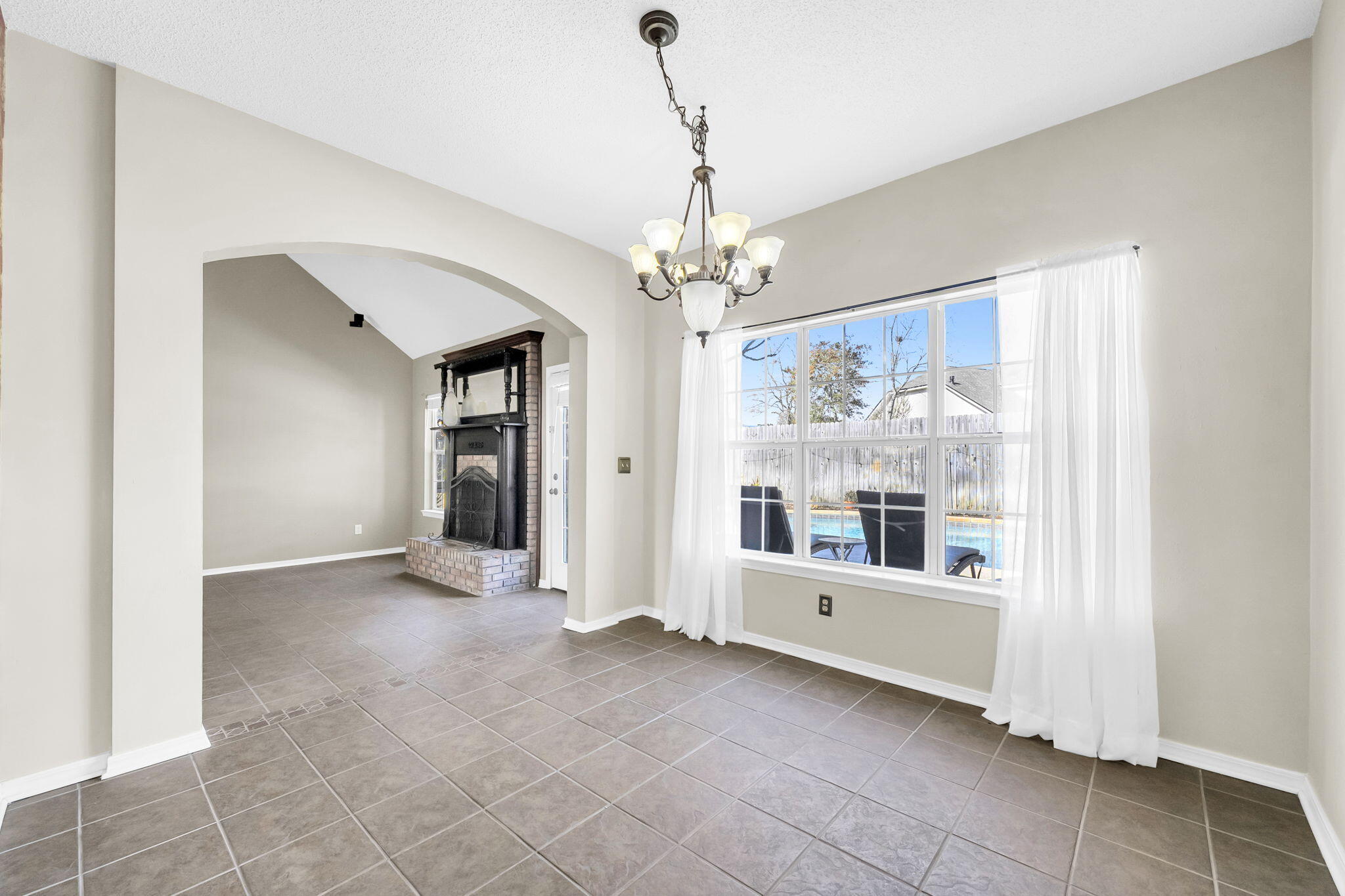 BRIDGEPORT COLONY - Residential