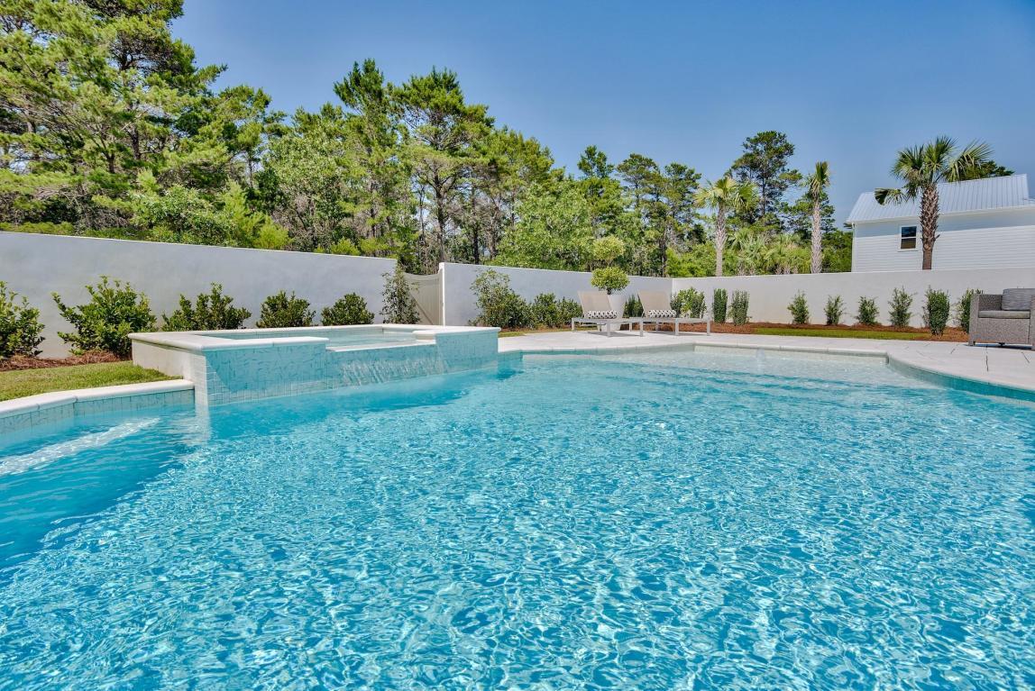 PINES OF BLUE MOUNTAIN - Residential
