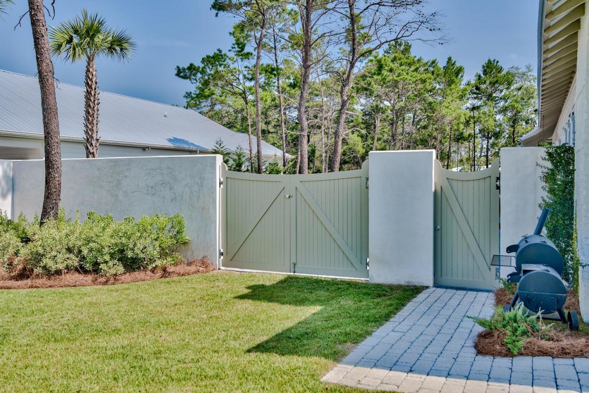 PINES OF BLUE MOUNTAIN - Residential