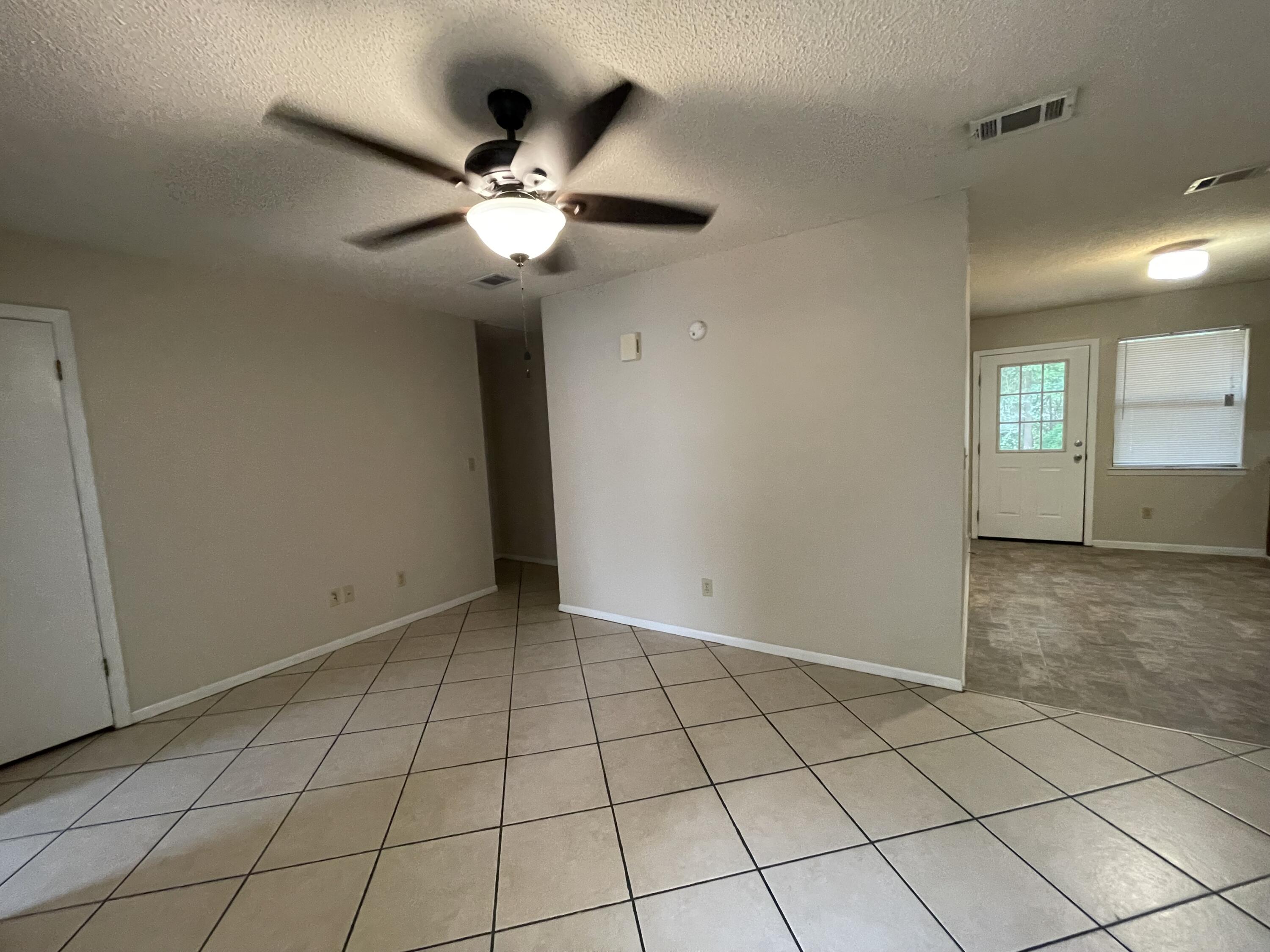 MORRIS ADDN TO CRESTVIEW - Residential Lease