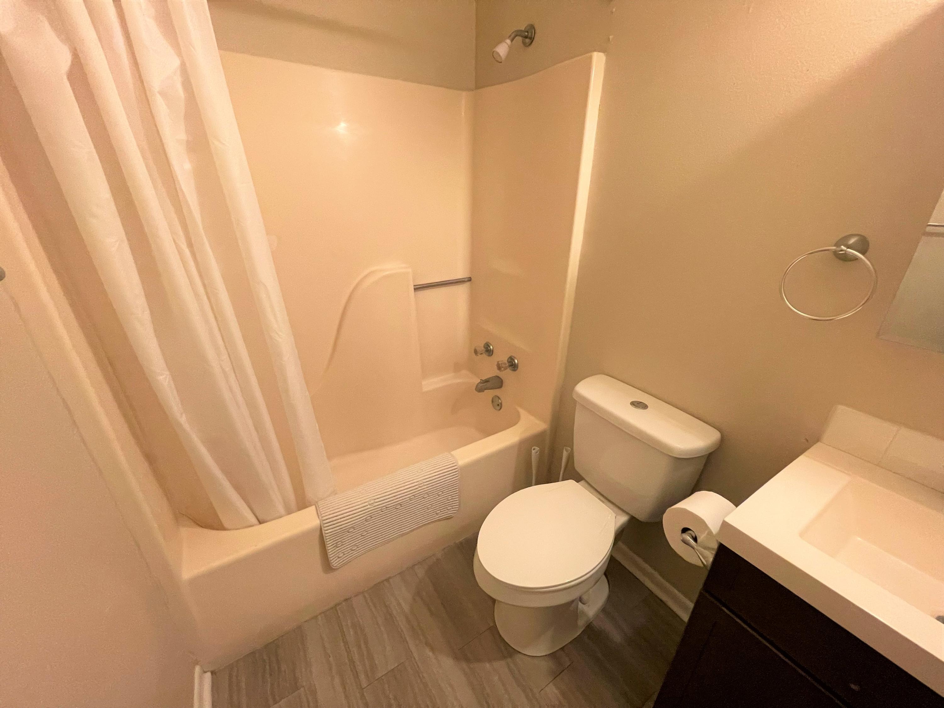 MORRIS ADDN TO CRESTVIEW - Residential Lease