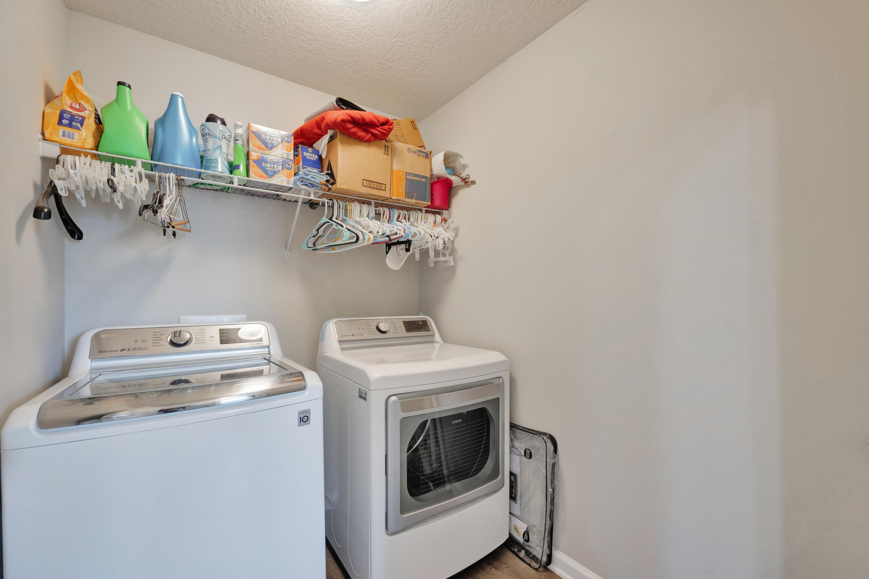 PARTRIDGE HILLS LOT 21 BLK E - Residential