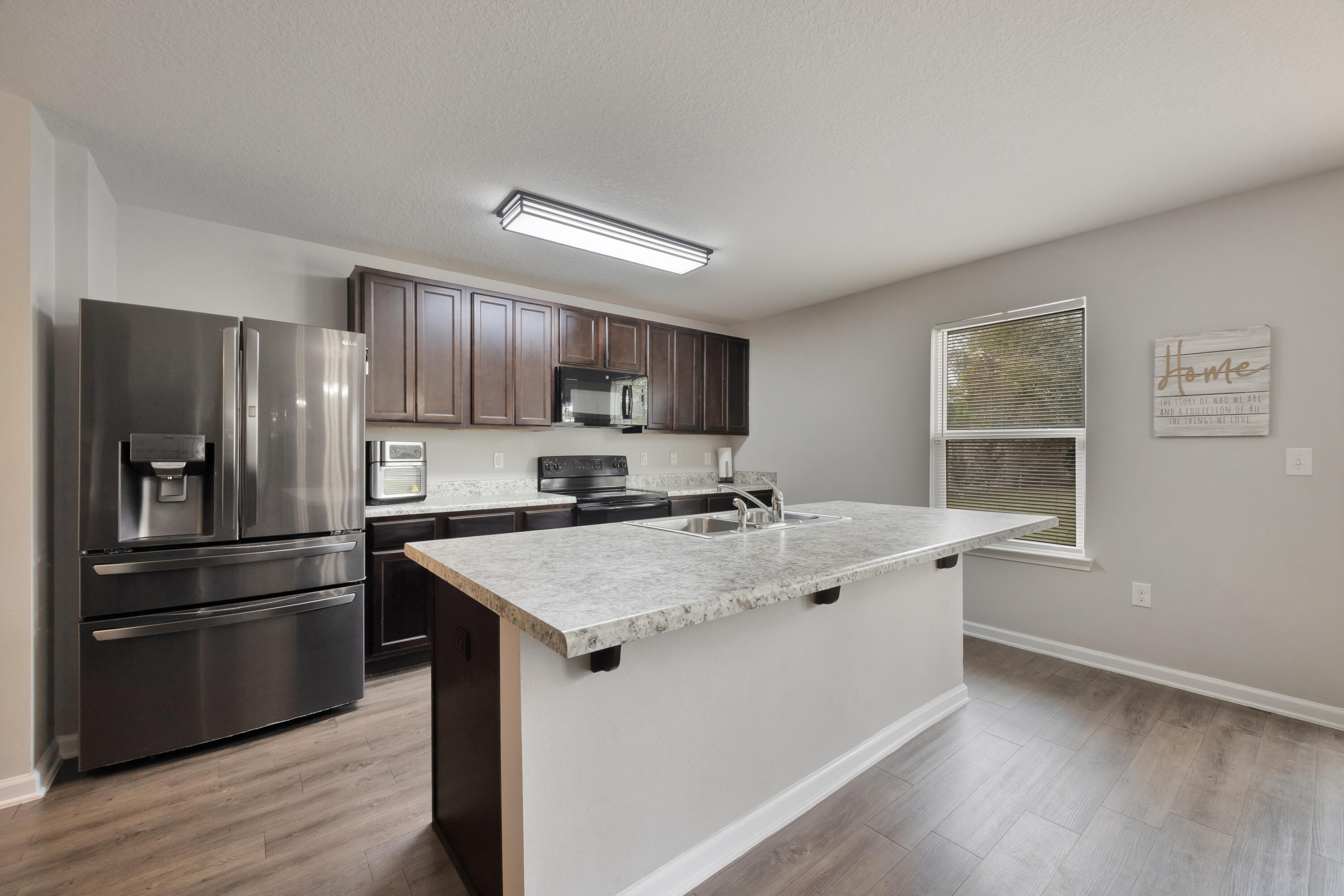 PARTRIDGE HILLS LOT 21 BLK E - Residential