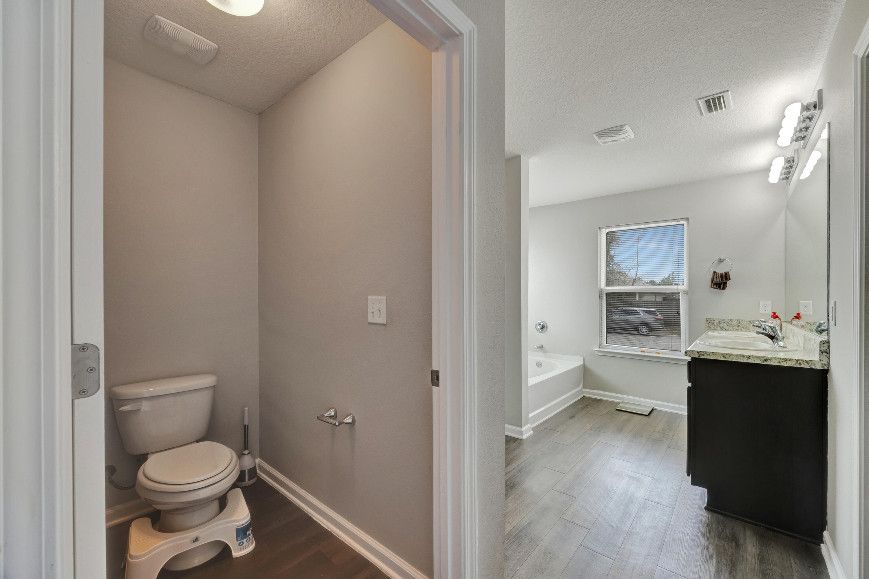 PARTRIDGE HILLS LOT 21 BLK E - Residential