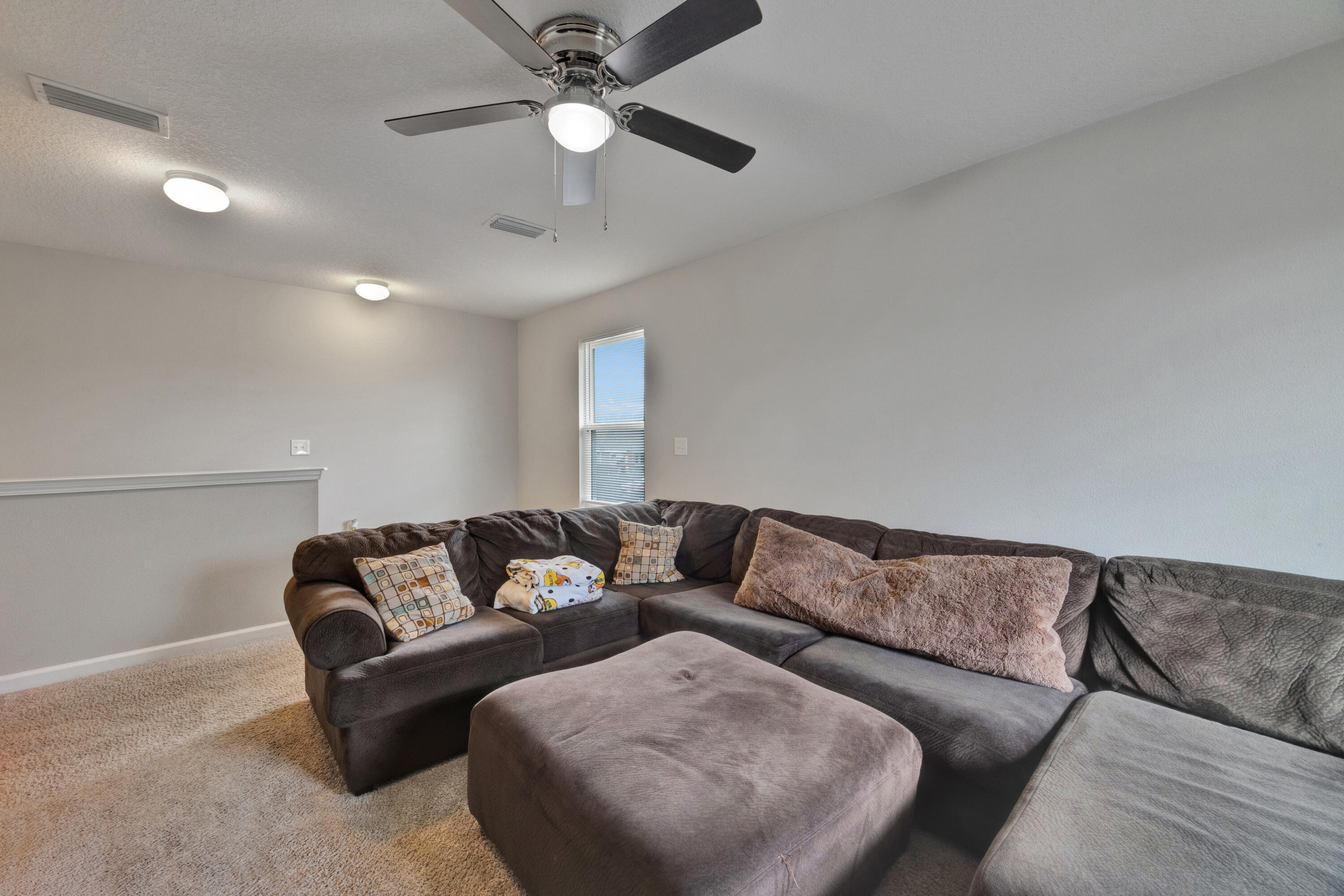PARTRIDGE HILLS LOT 21 BLK E - Residential