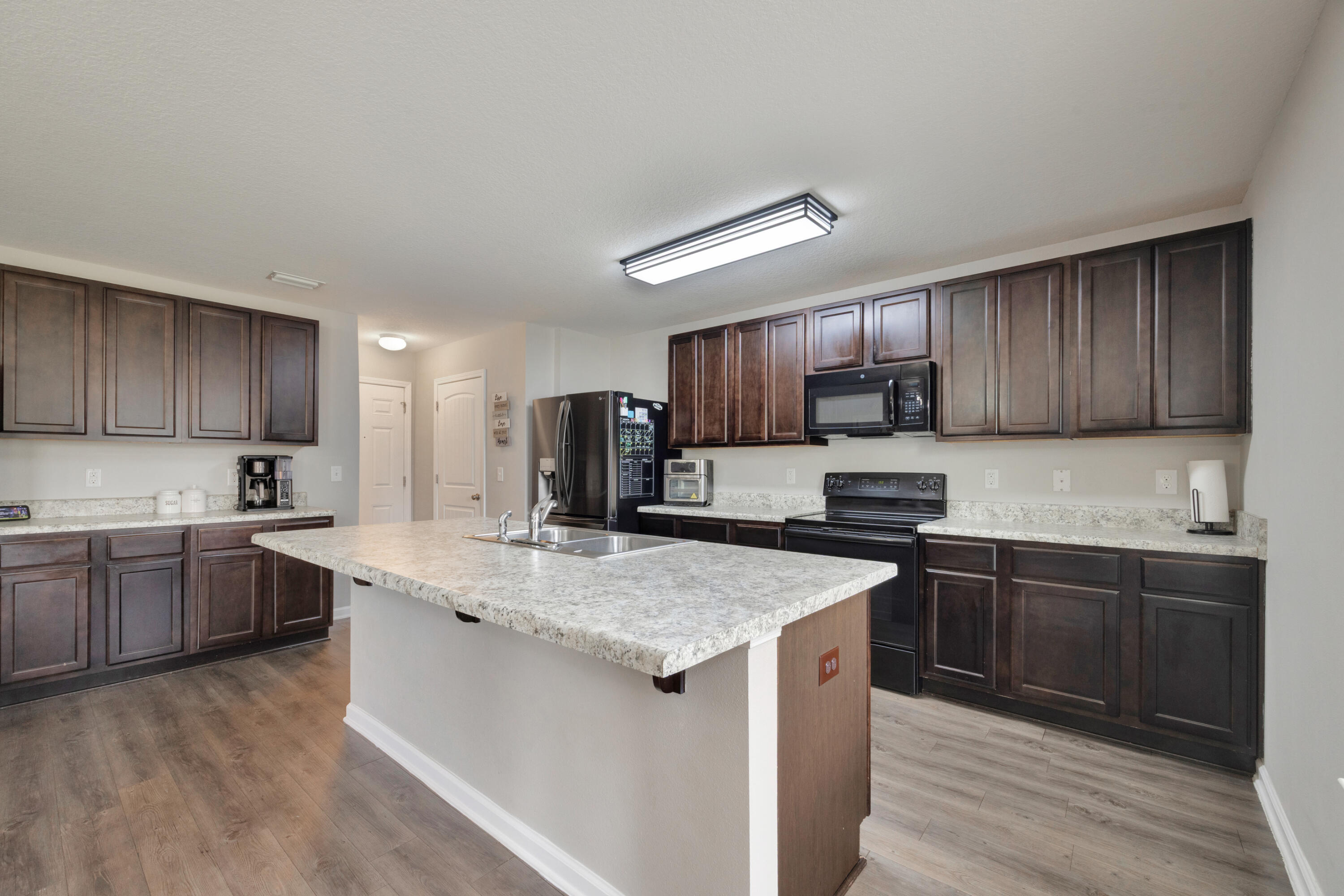 PARTRIDGE HILLS LOT 21 BLK E - Residential