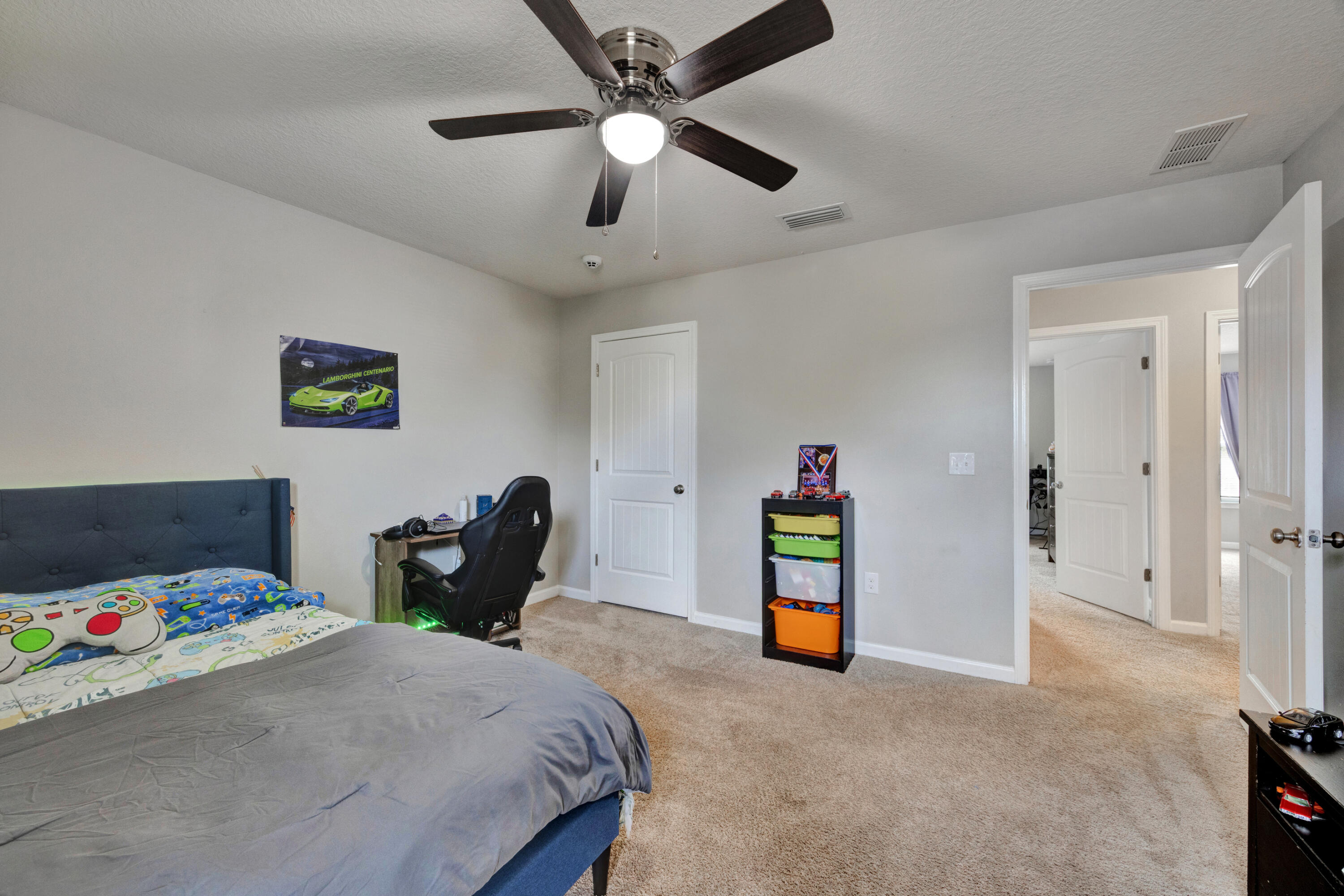 PARTRIDGE HILLS LOT 21 BLK E - Residential