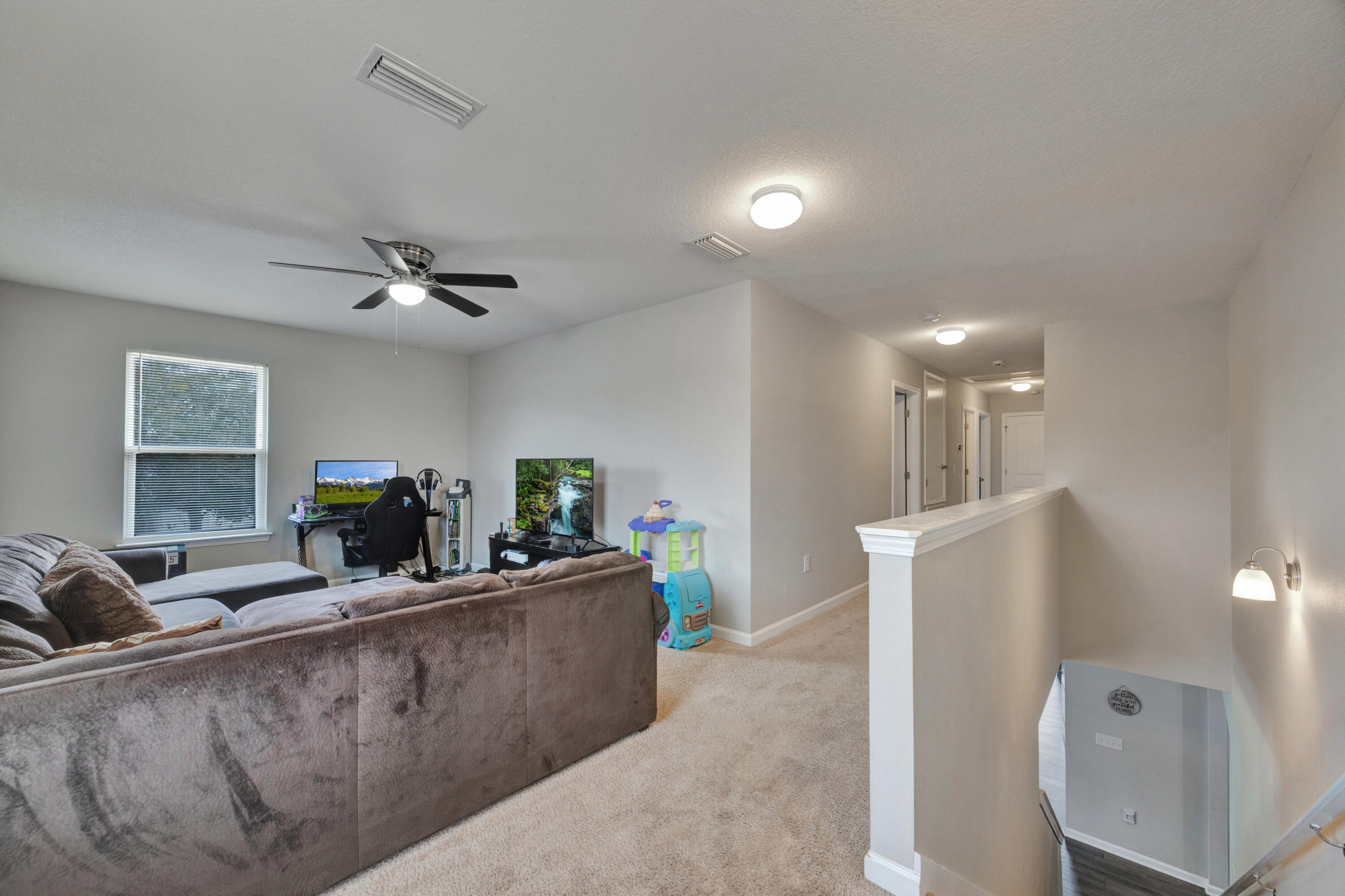 PARTRIDGE HILLS LOT 21 BLK E - Residential