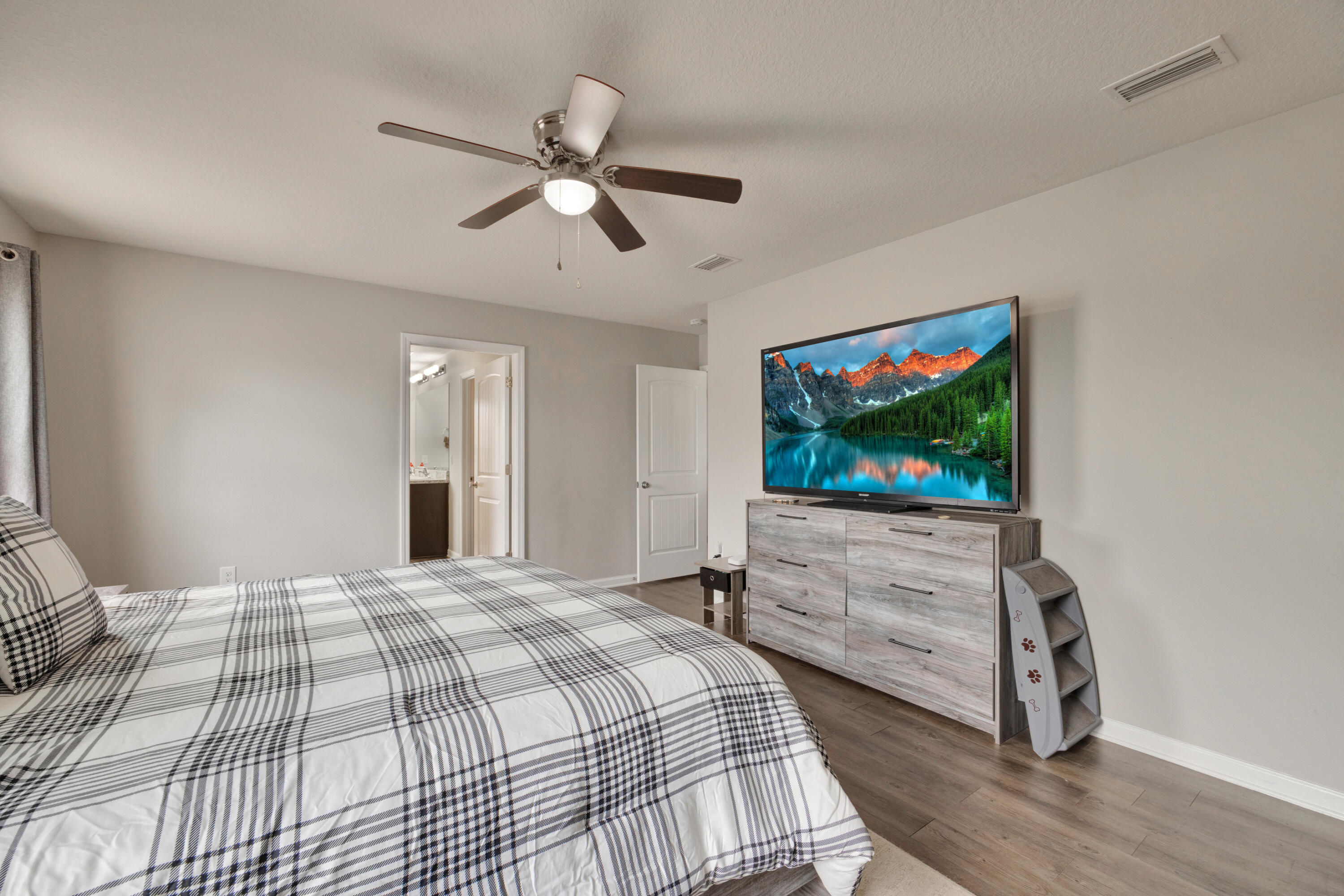 PARTRIDGE HILLS LOT 21 BLK E - Residential