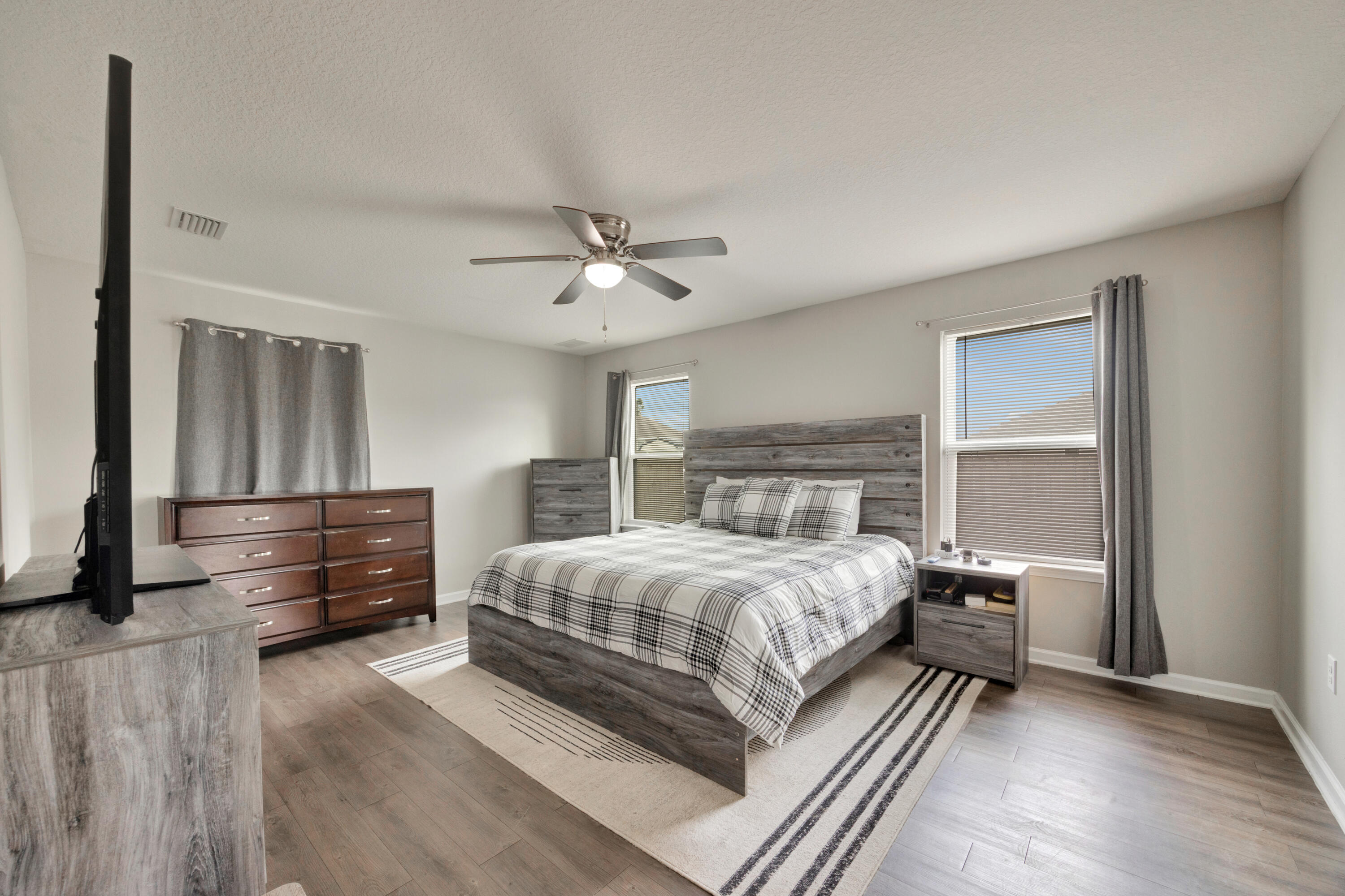 PARTRIDGE HILLS LOT 21 BLK E - Residential