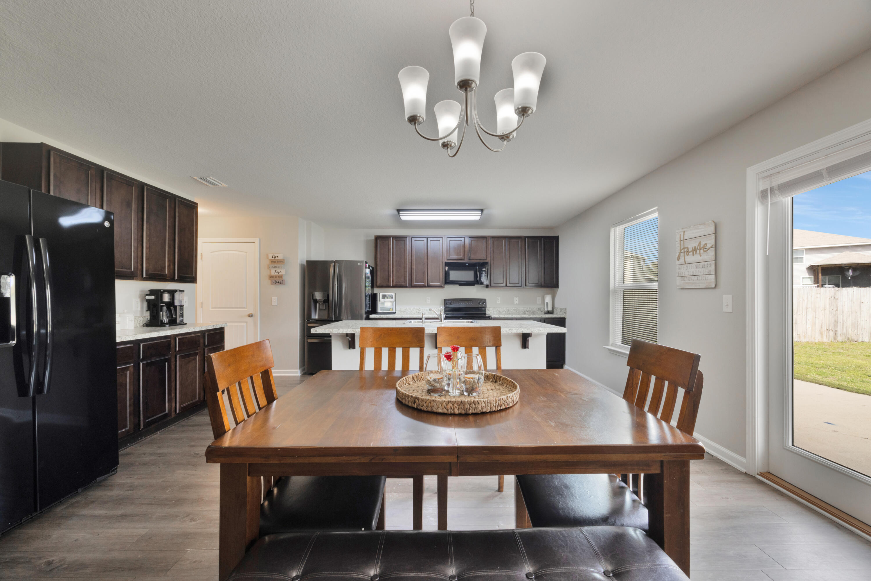 PARTRIDGE HILLS LOT 21 BLK E - Residential