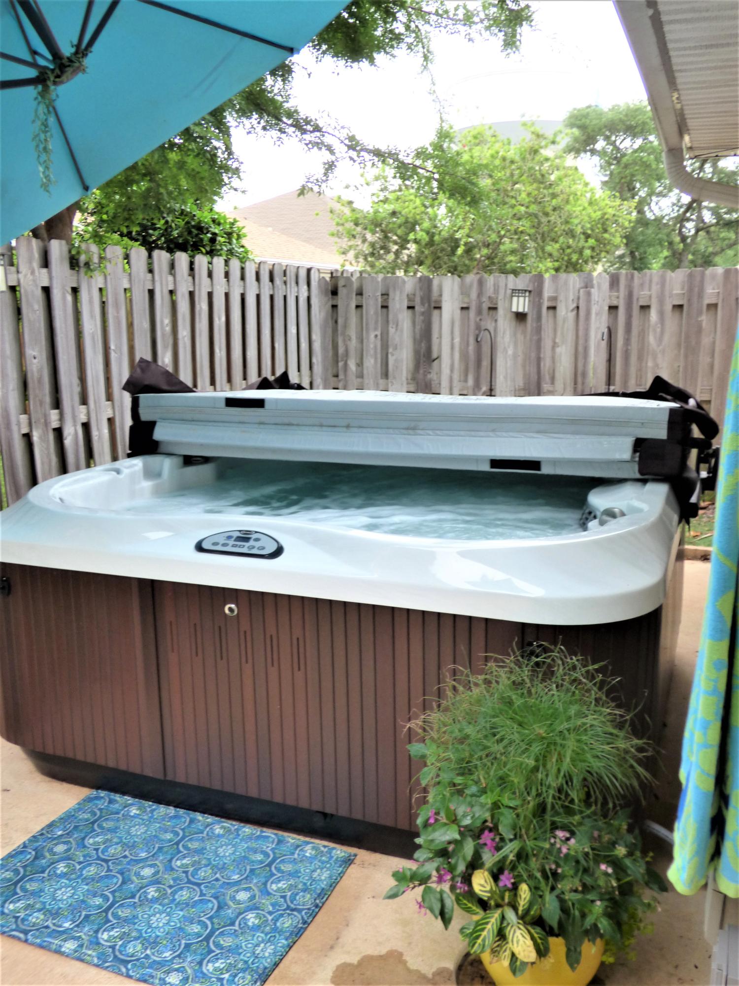 NORTH RIDGE CREEK S/D 1ST ADDN - Residential