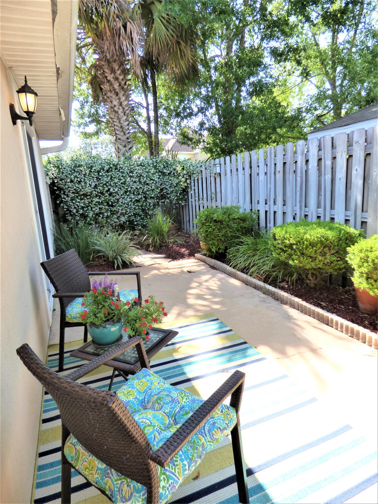 NORTH RIDGE CREEK S/D 1ST ADDN - Residential