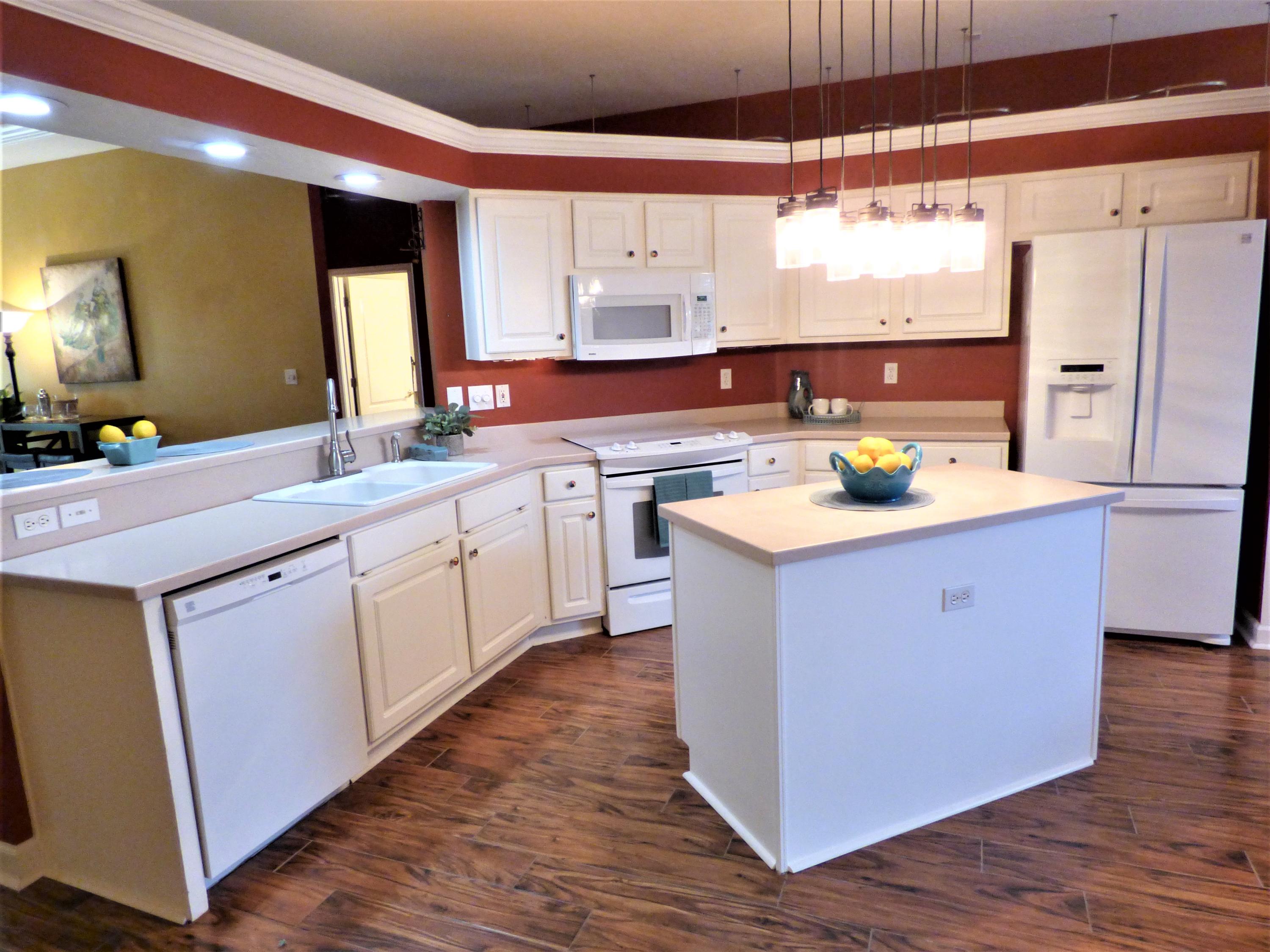 NORTH RIDGE CREEK S/D 1ST ADDN - Residential