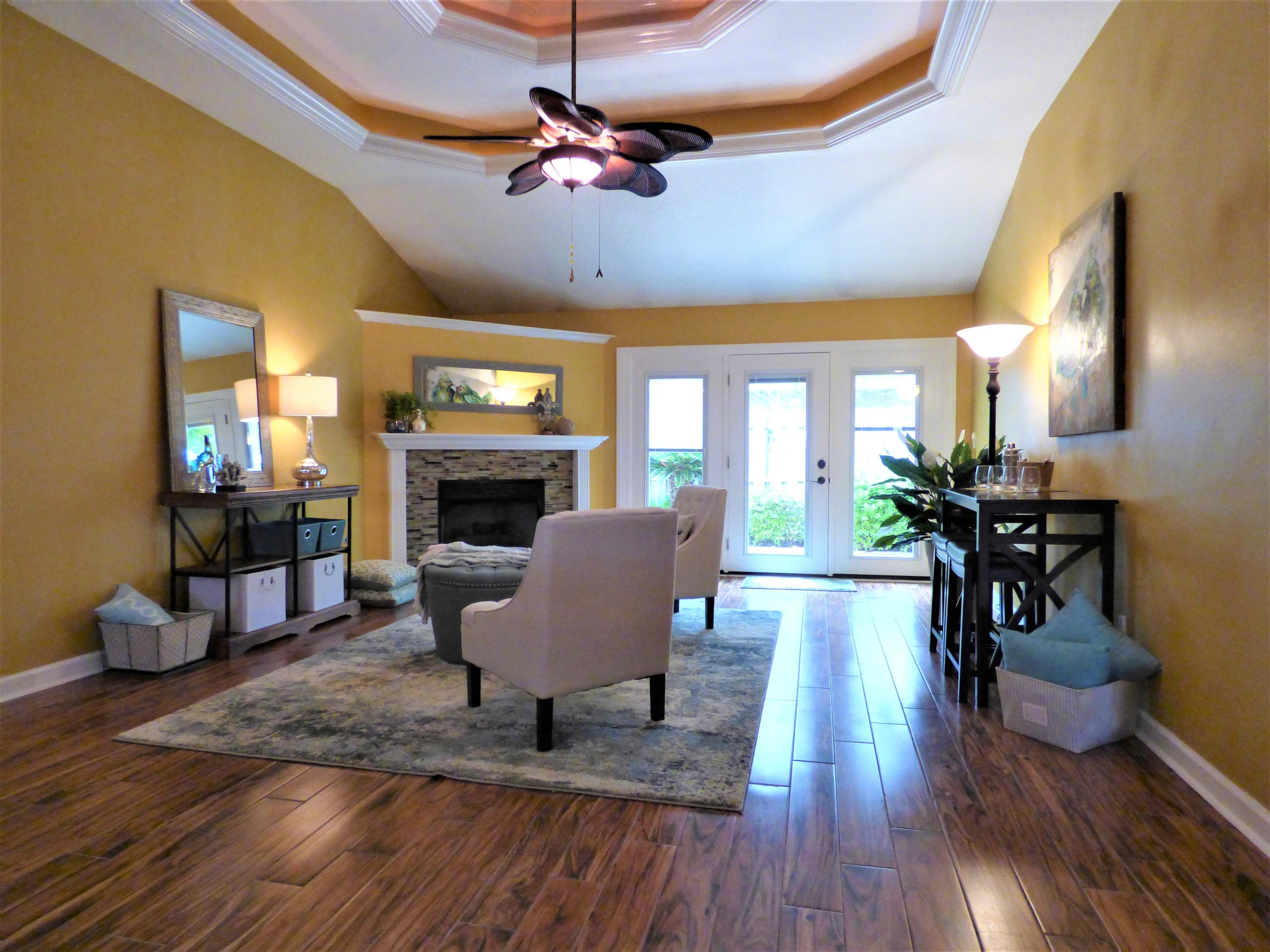 NORTH RIDGE CREEK S/D 1ST ADDN - Residential