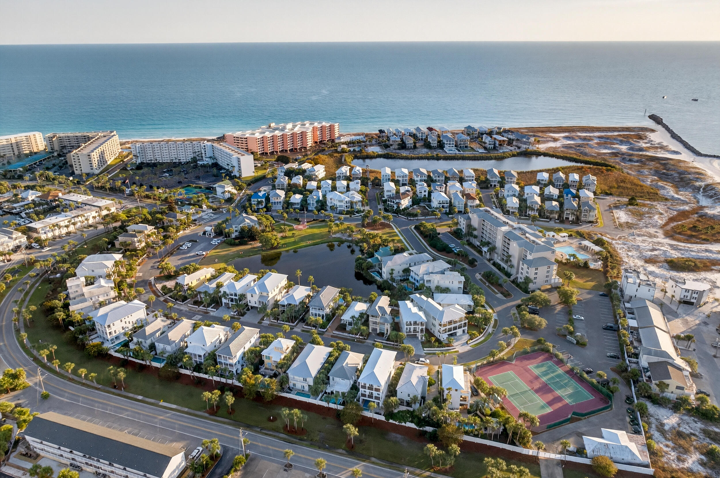 DESTIN POINTE - Residential