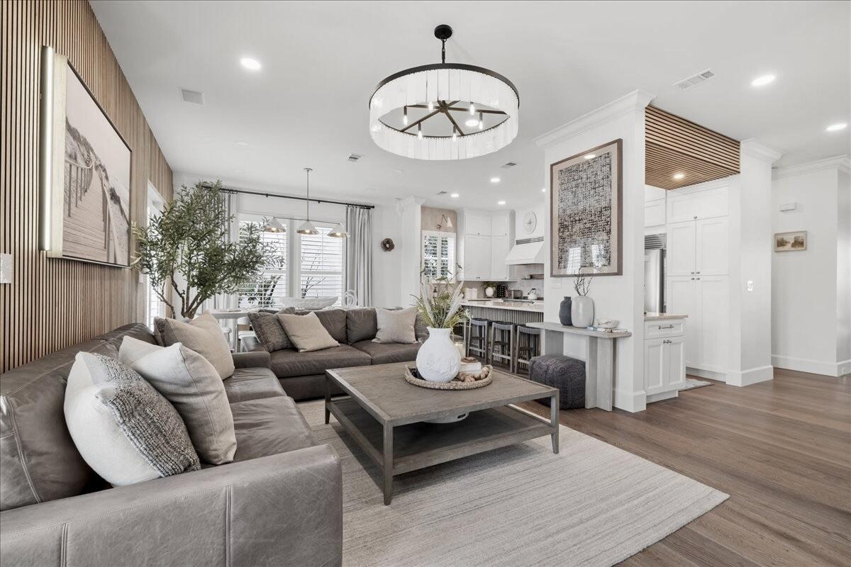 DESTIN POINTE - Residential