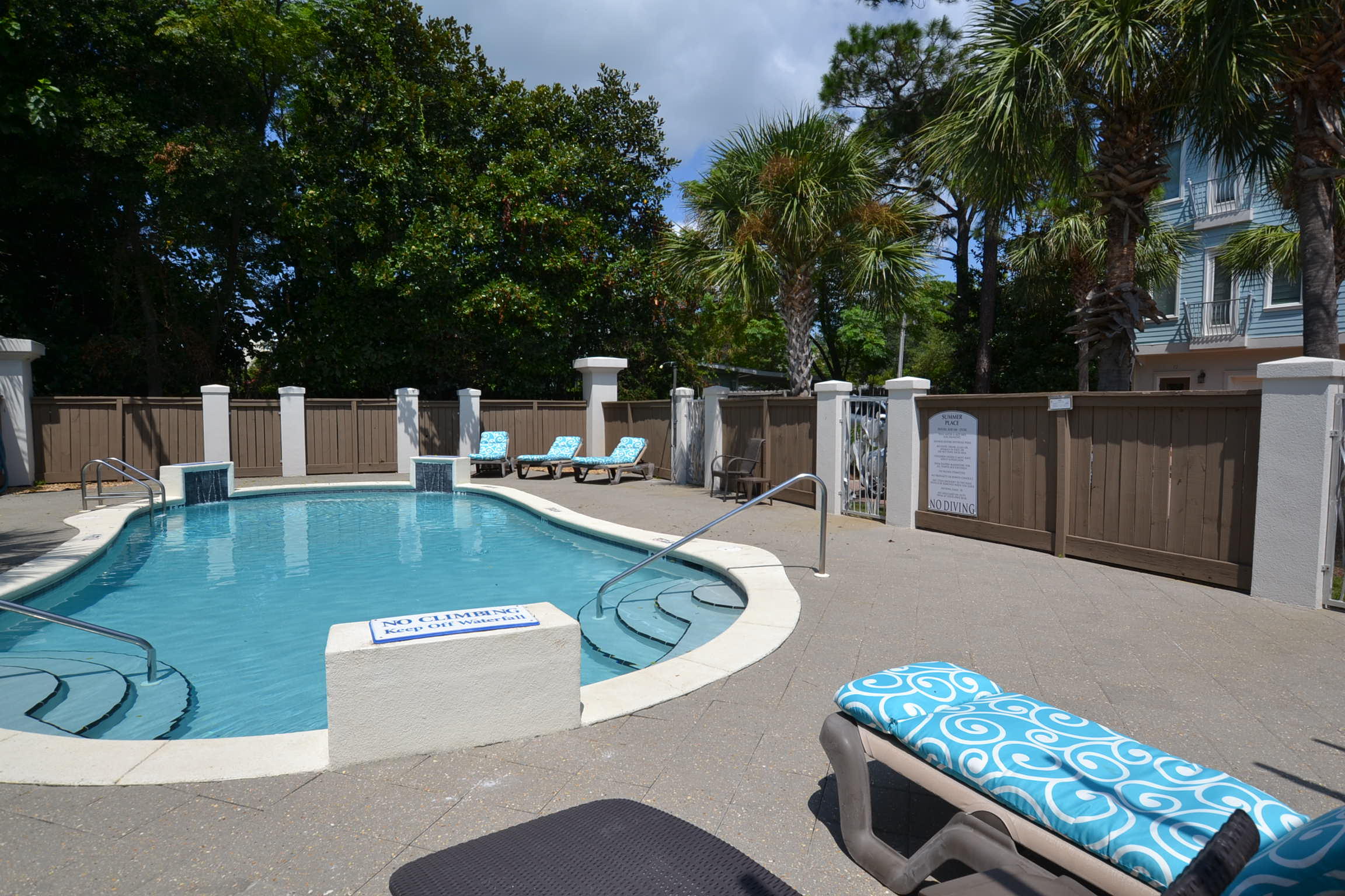 SUMMER PLACE - Residential