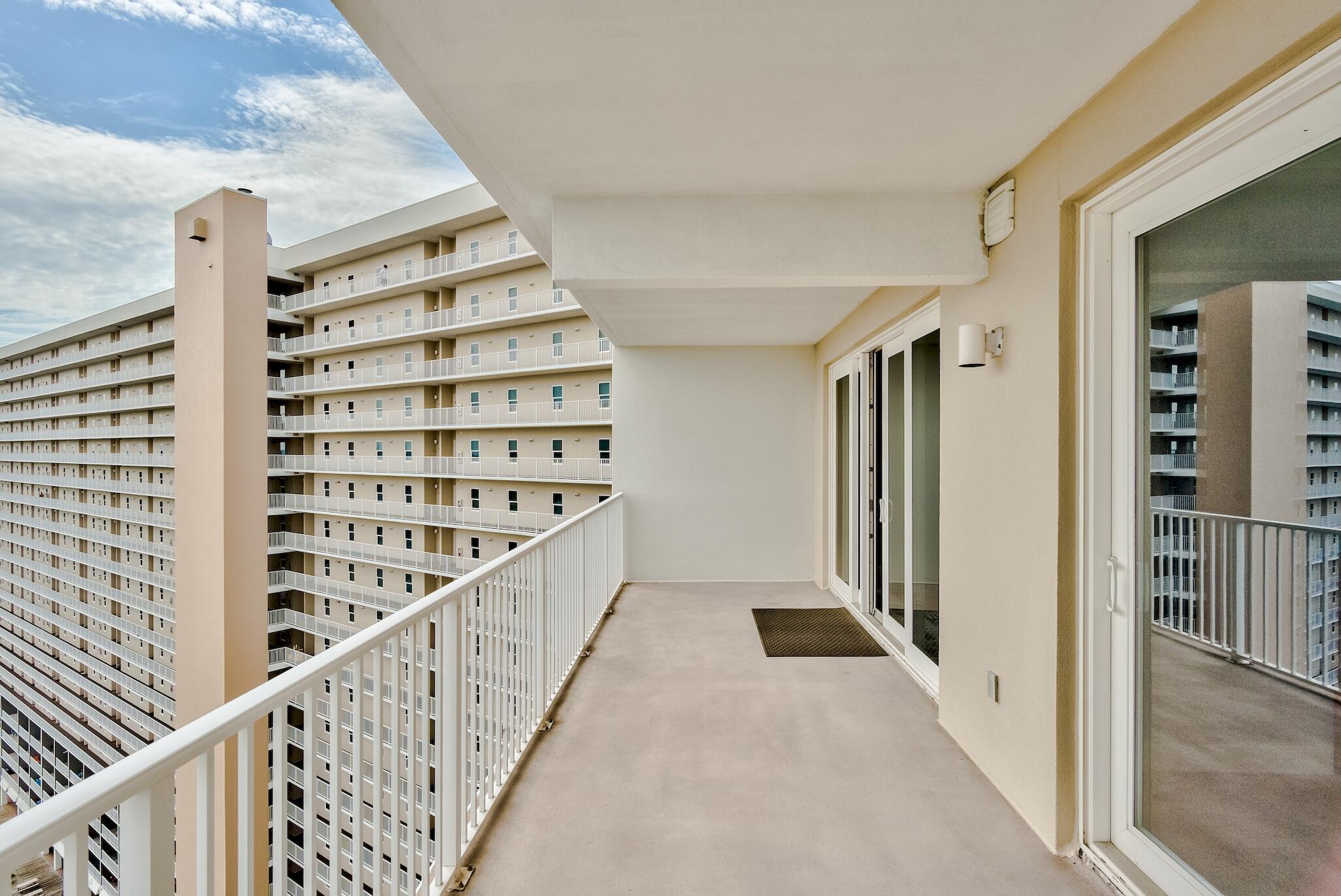 Laketown Wharf - Residential