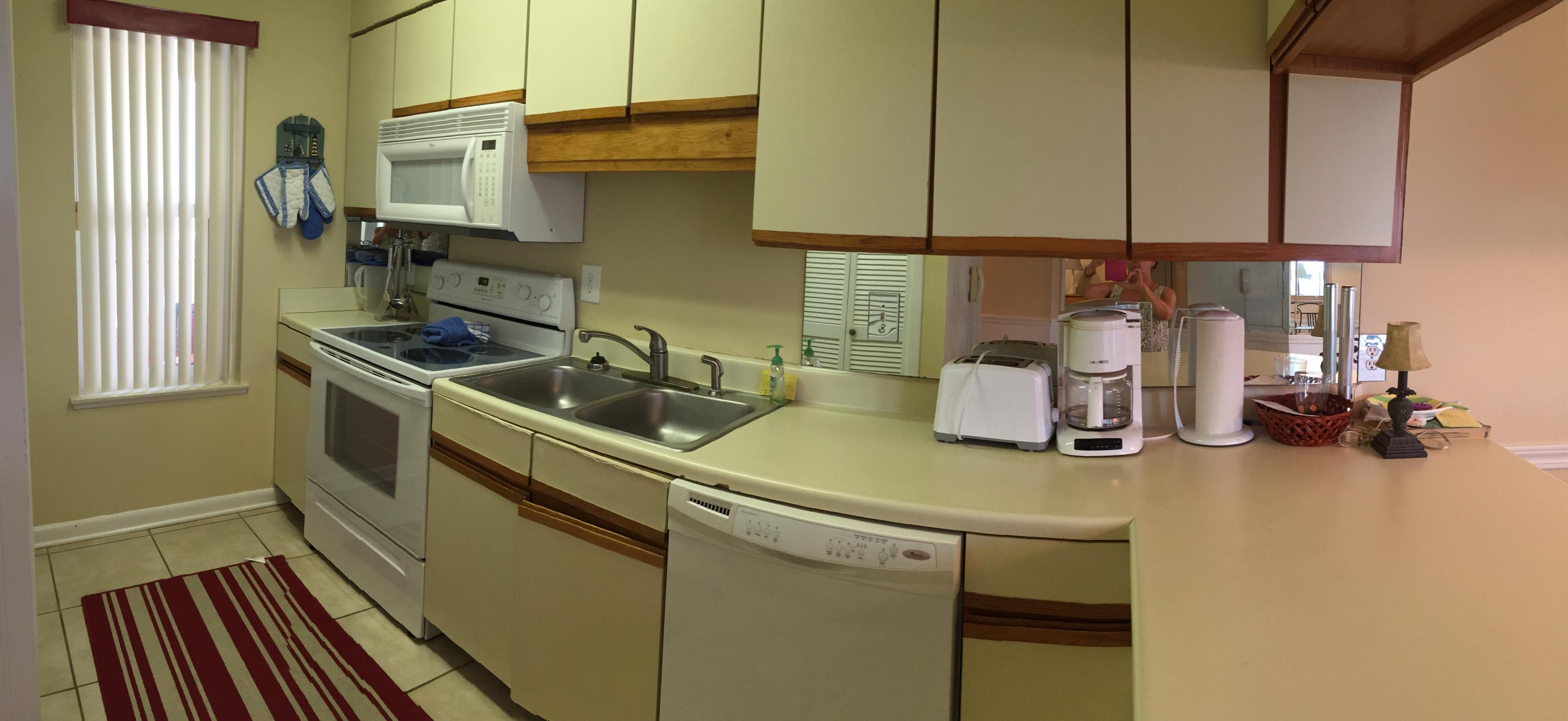 POOLSIDE VILLAS CONDO - Residential