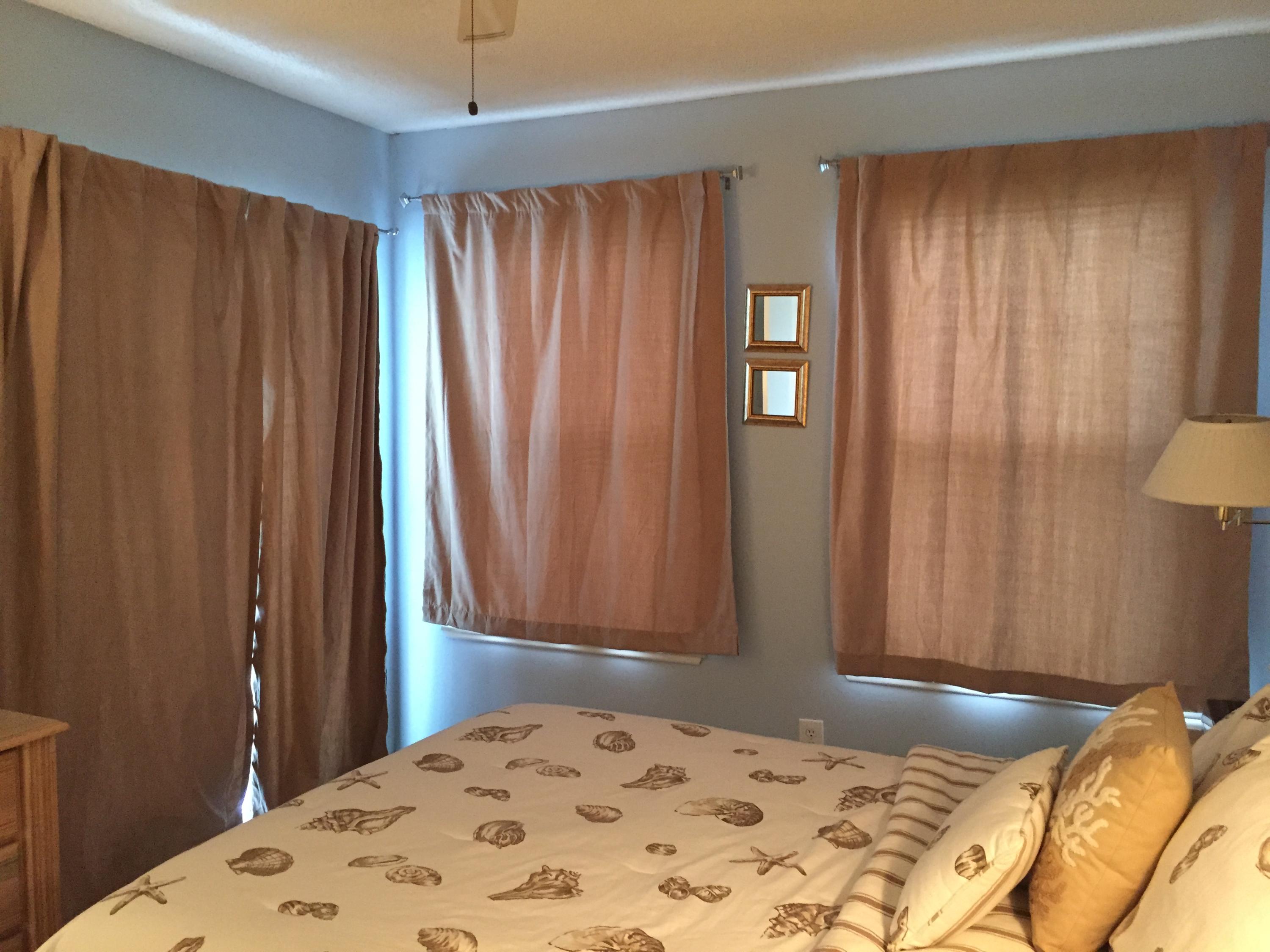 POOLSIDE VILLAS CONDO - Residential