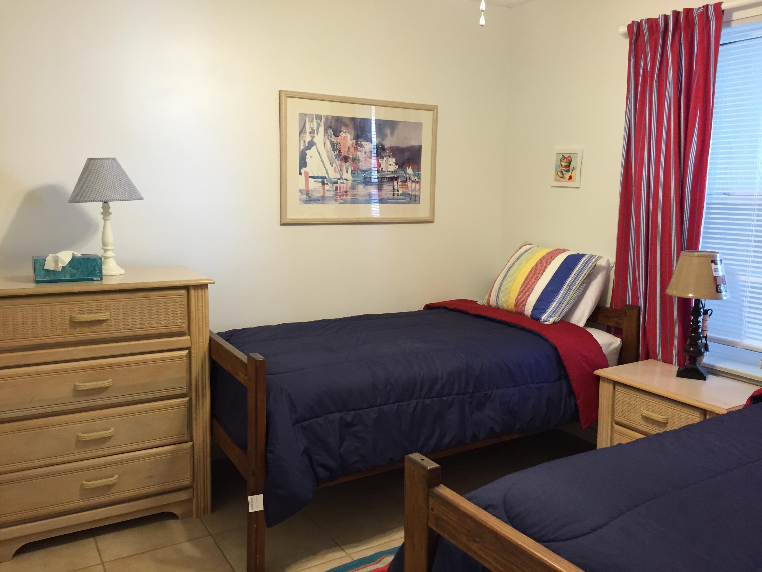 POOLSIDE VILLAS CONDO - Residential