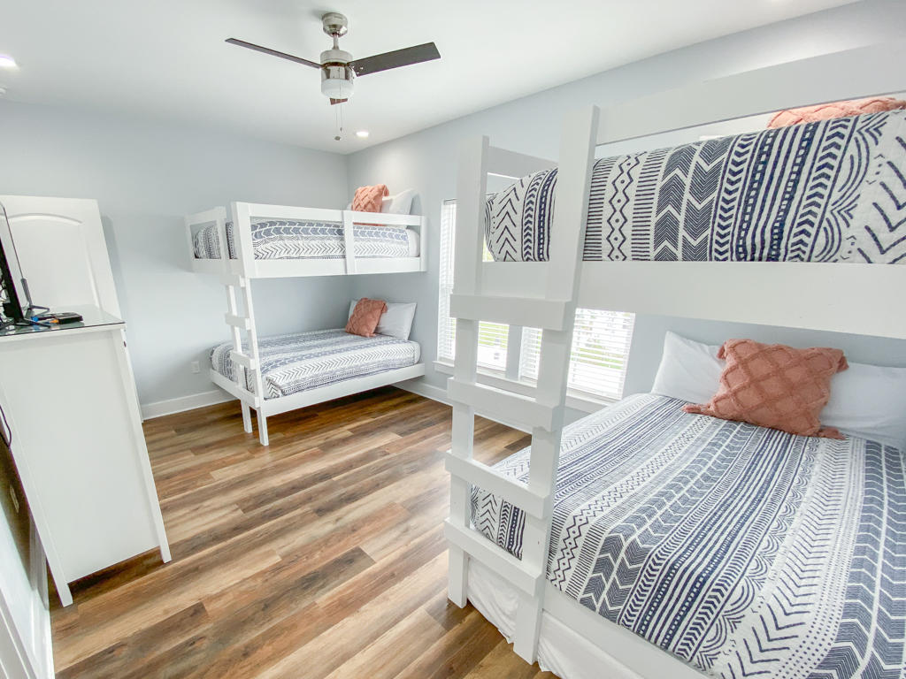 FRANGISTA BEACH 2ND ADDN - Residential