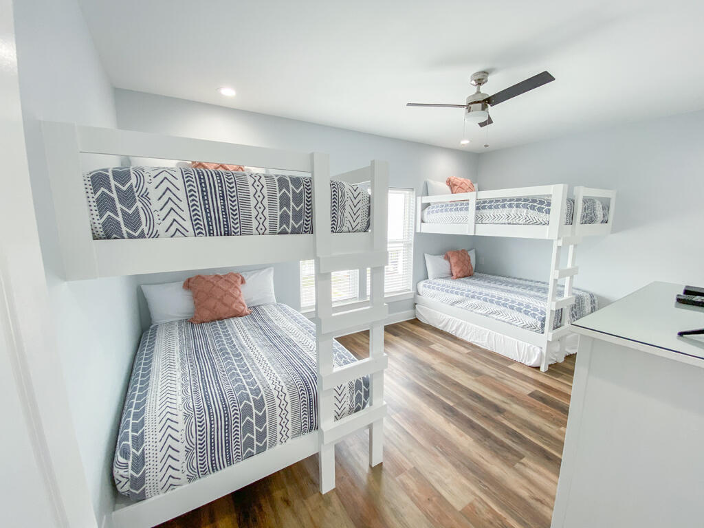 FRANGISTA BEACH 2ND ADDN - Residential