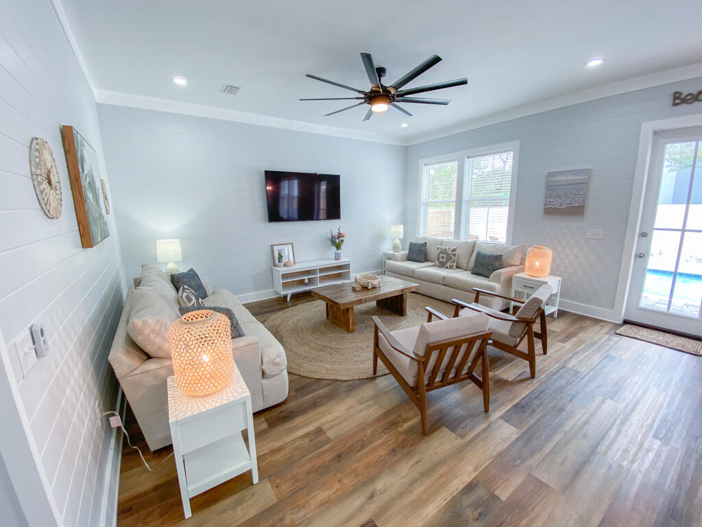 FRANGISTA BEACH 2ND ADDN - Residential