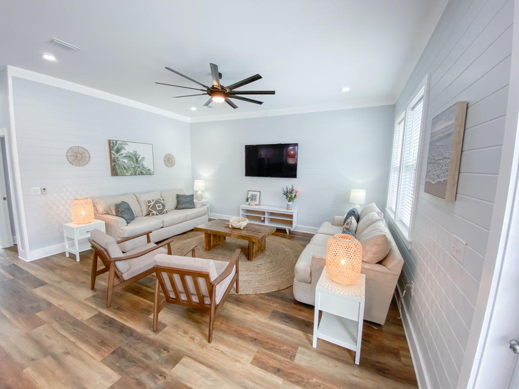 FRANGISTA BEACH 2ND ADDN - Residential