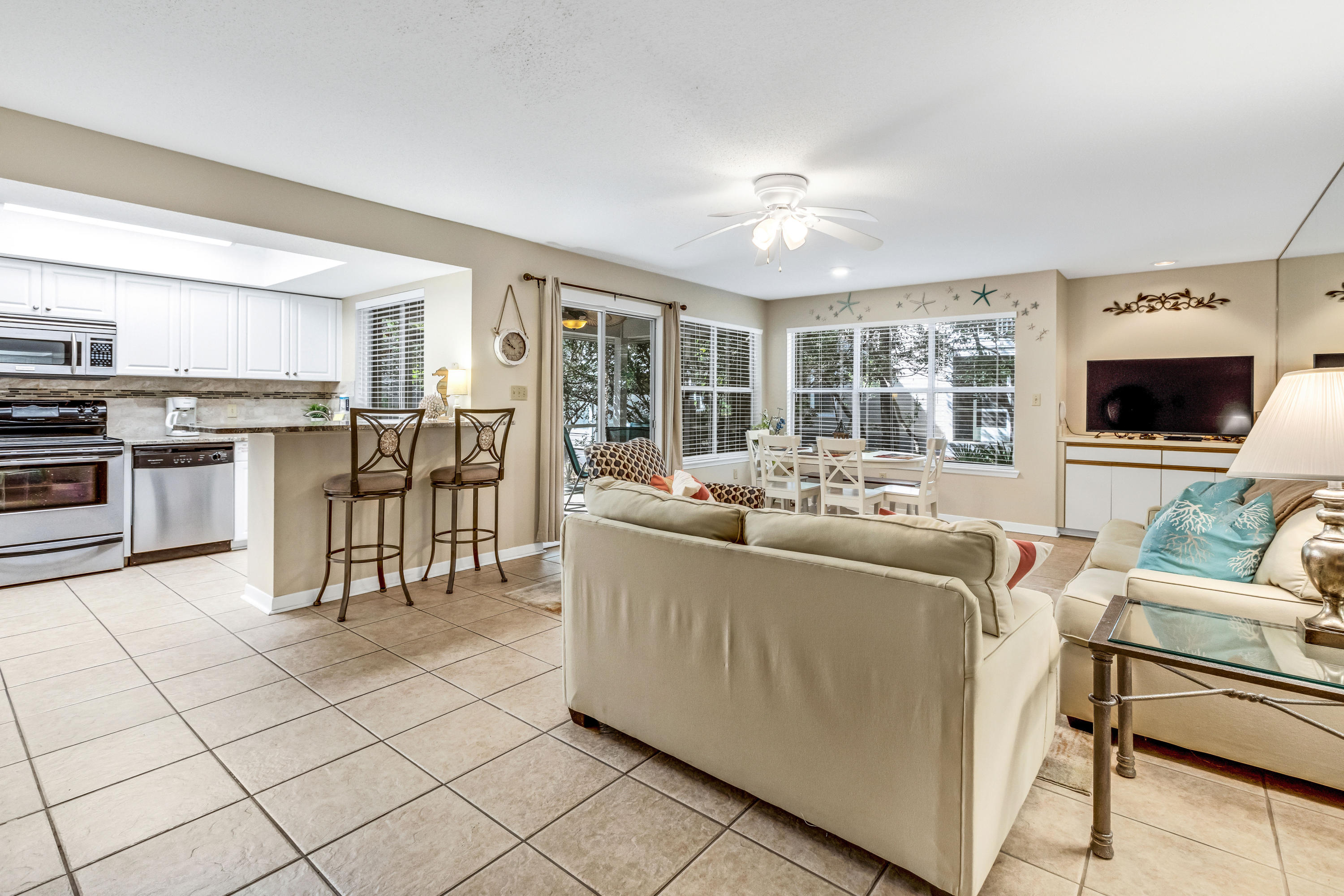 HIDDEN DUNES BEACH COTTAGES 2 - Residential