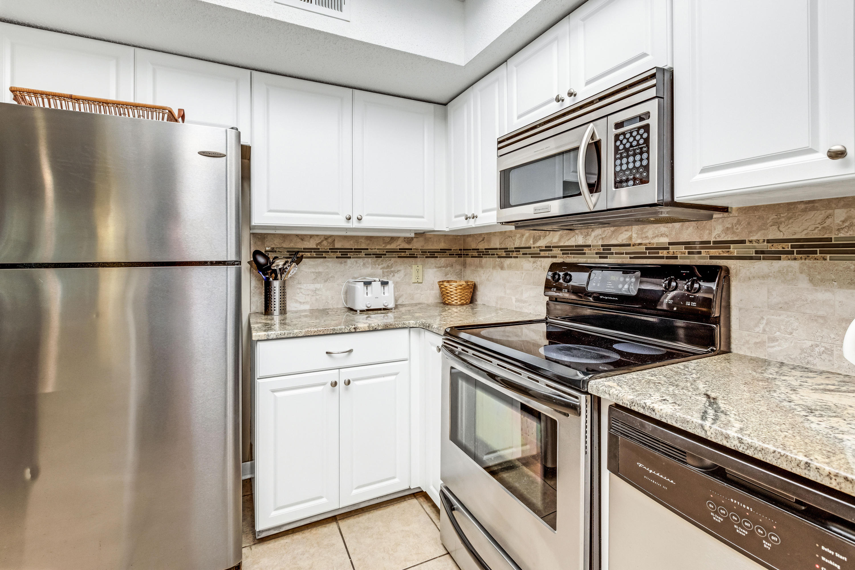 HIDDEN DUNES BEACH COTTAGES 2 - Residential