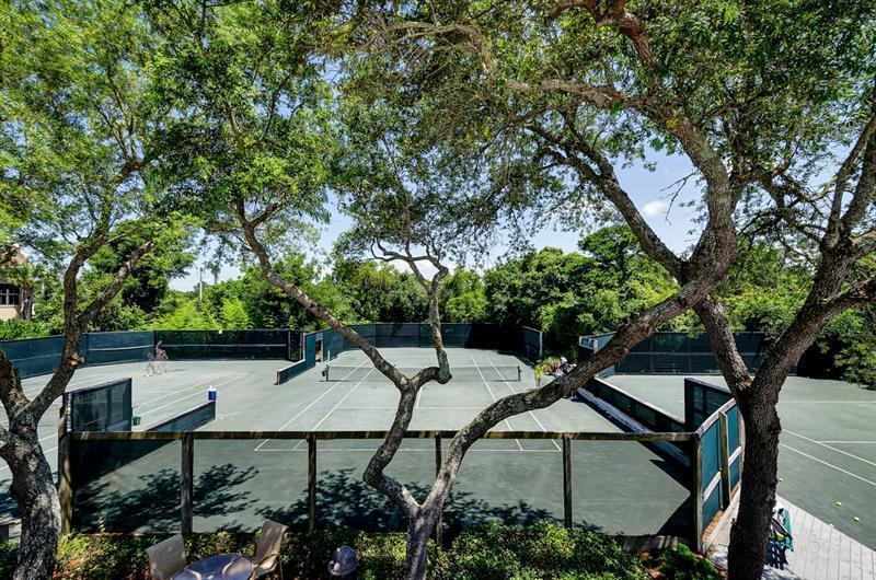 HIDDEN DUNES BEACH COTTAGES 2 - Residential