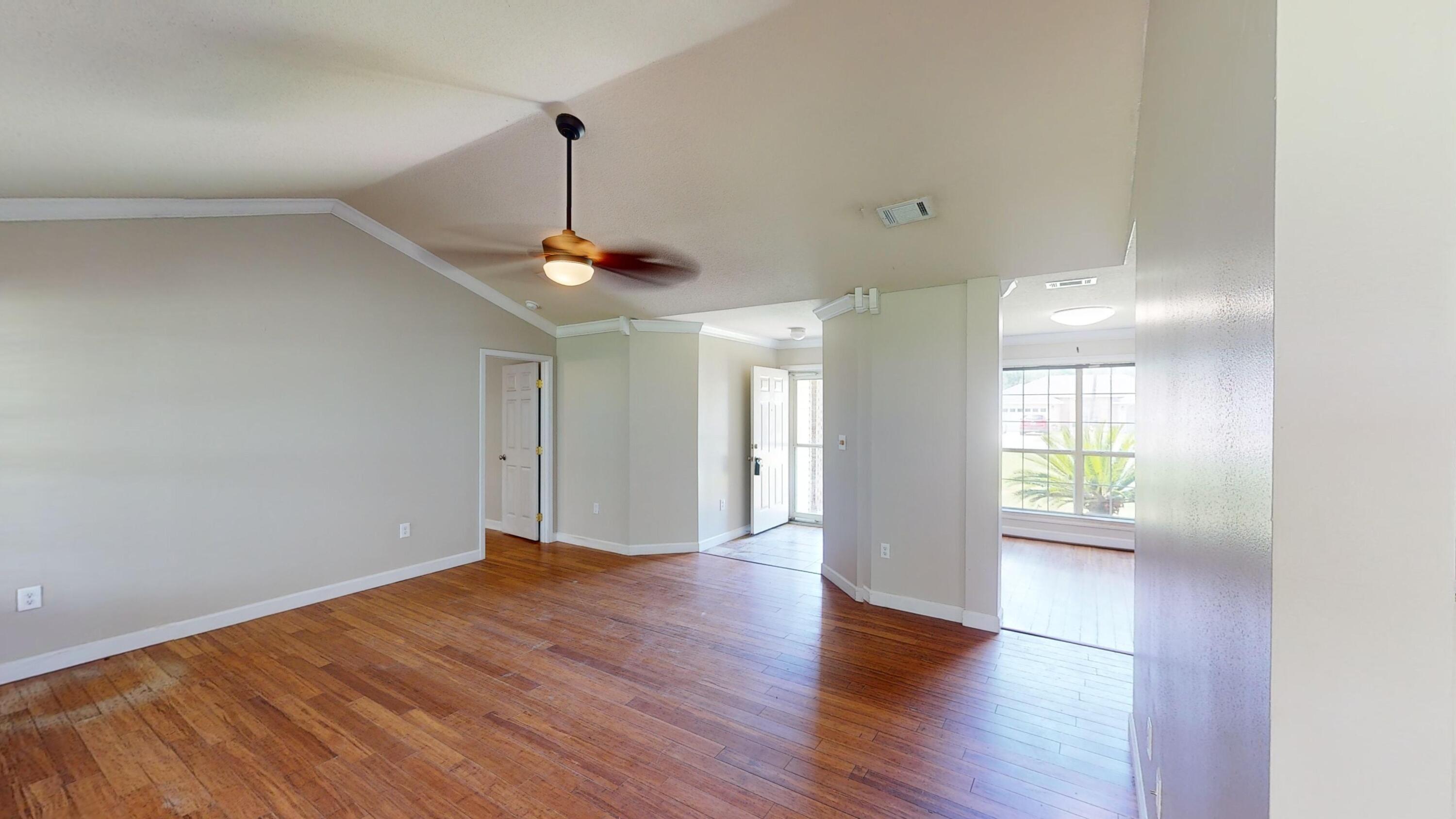 HOLLEY BY THE SEA - Residential