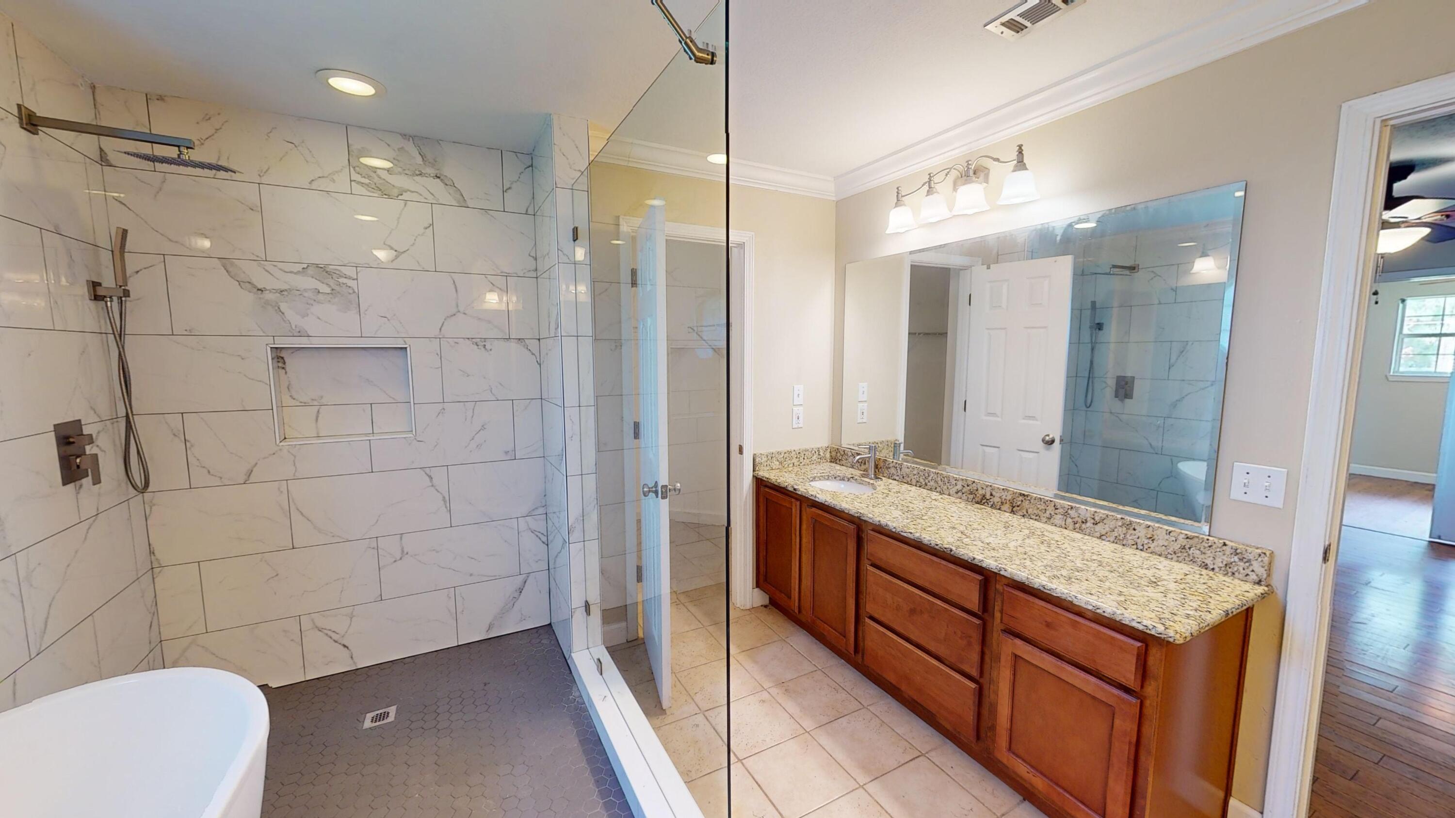 HOLLEY BY THE SEA - Residential