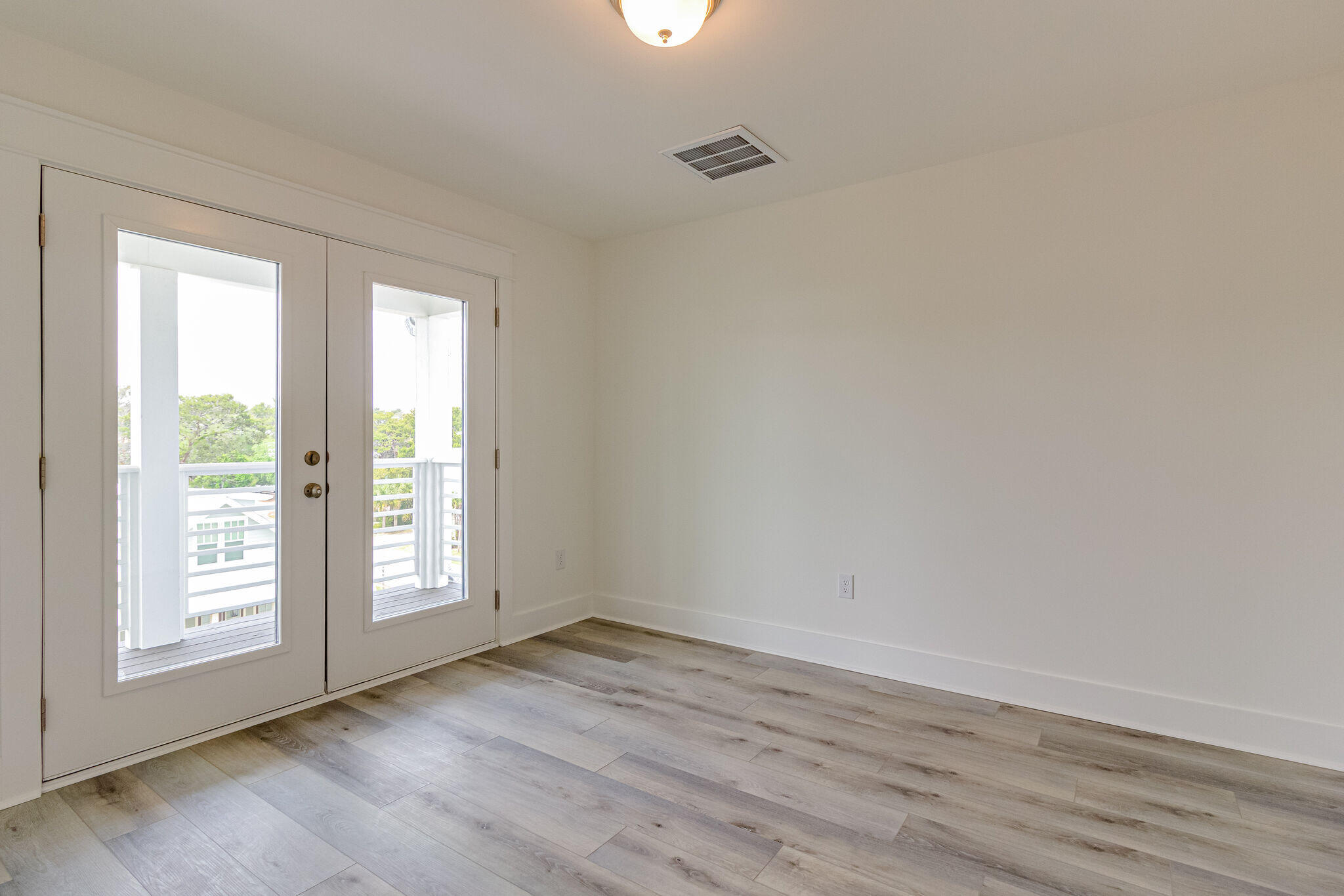 GRANDE POINTE - Residential