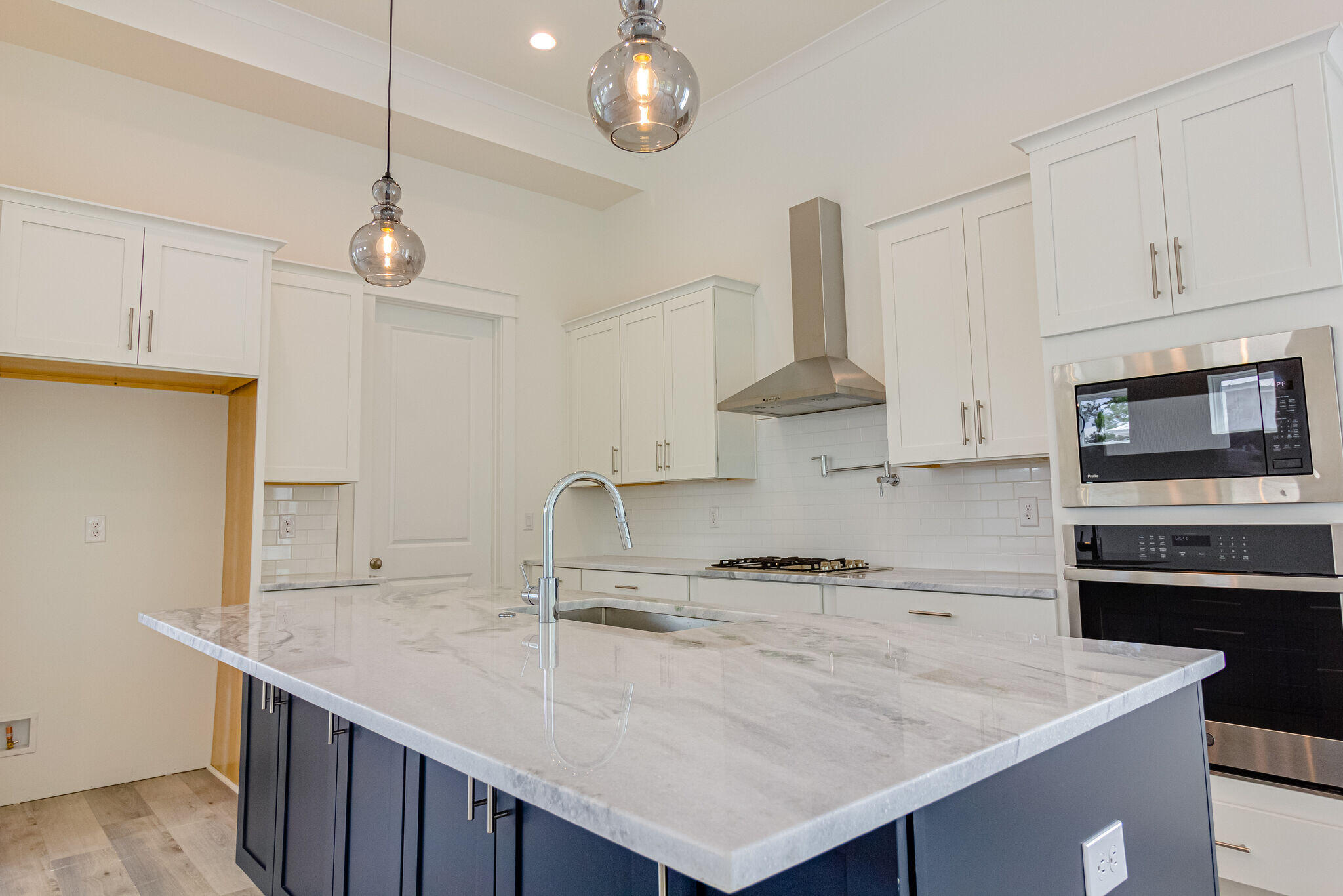 GRANDE POINTE - Residential