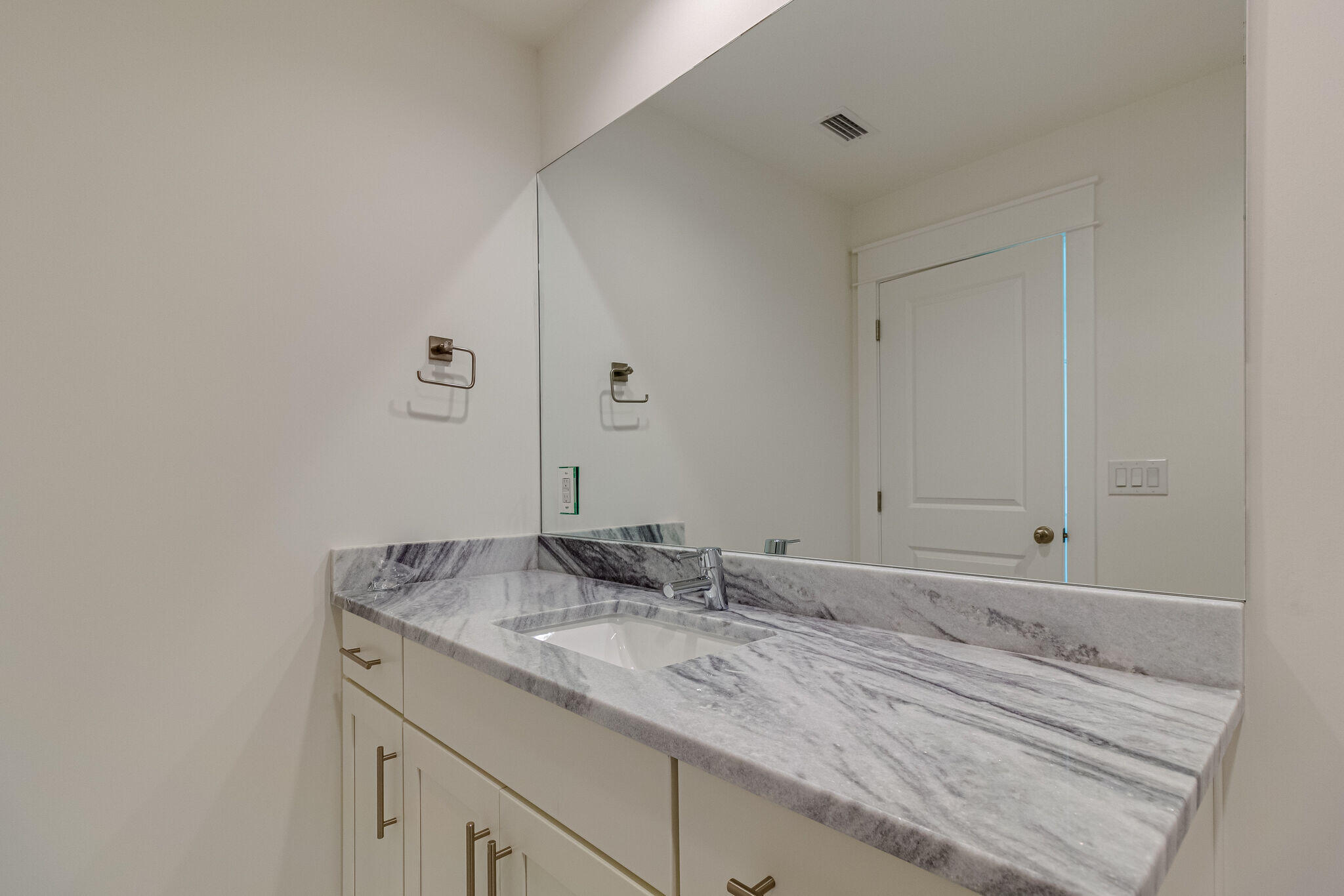 GRANDE POINTE - Residential