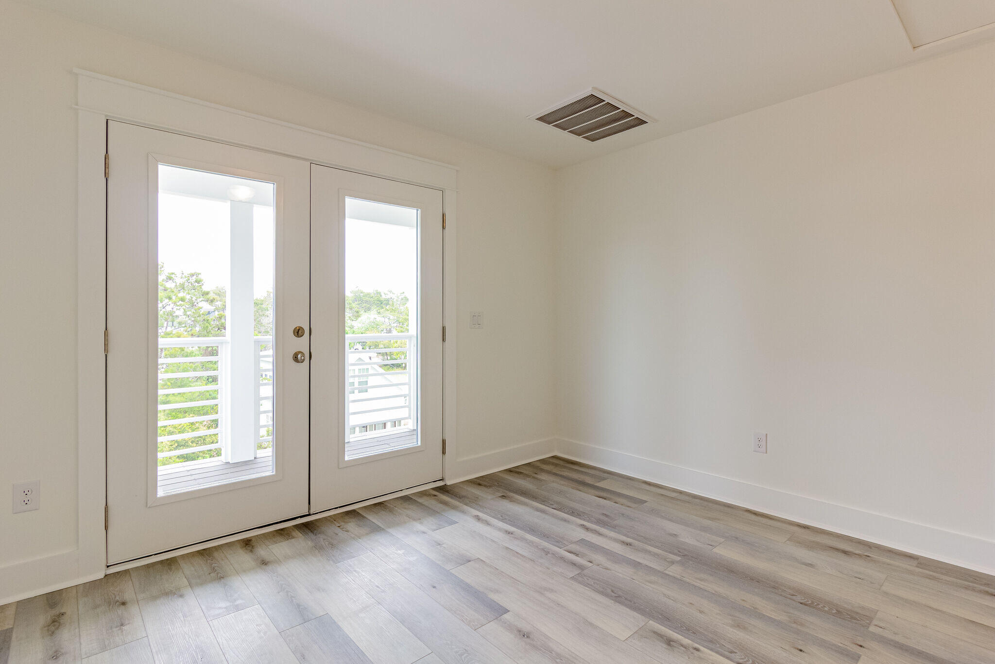 GRANDE POINTE - Residential