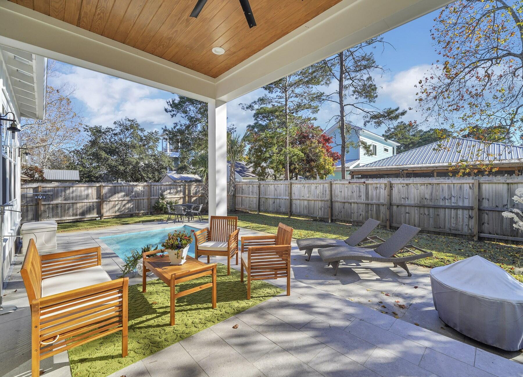 GULFVIEW HEIGHTS 1ST ADDN - Residential
