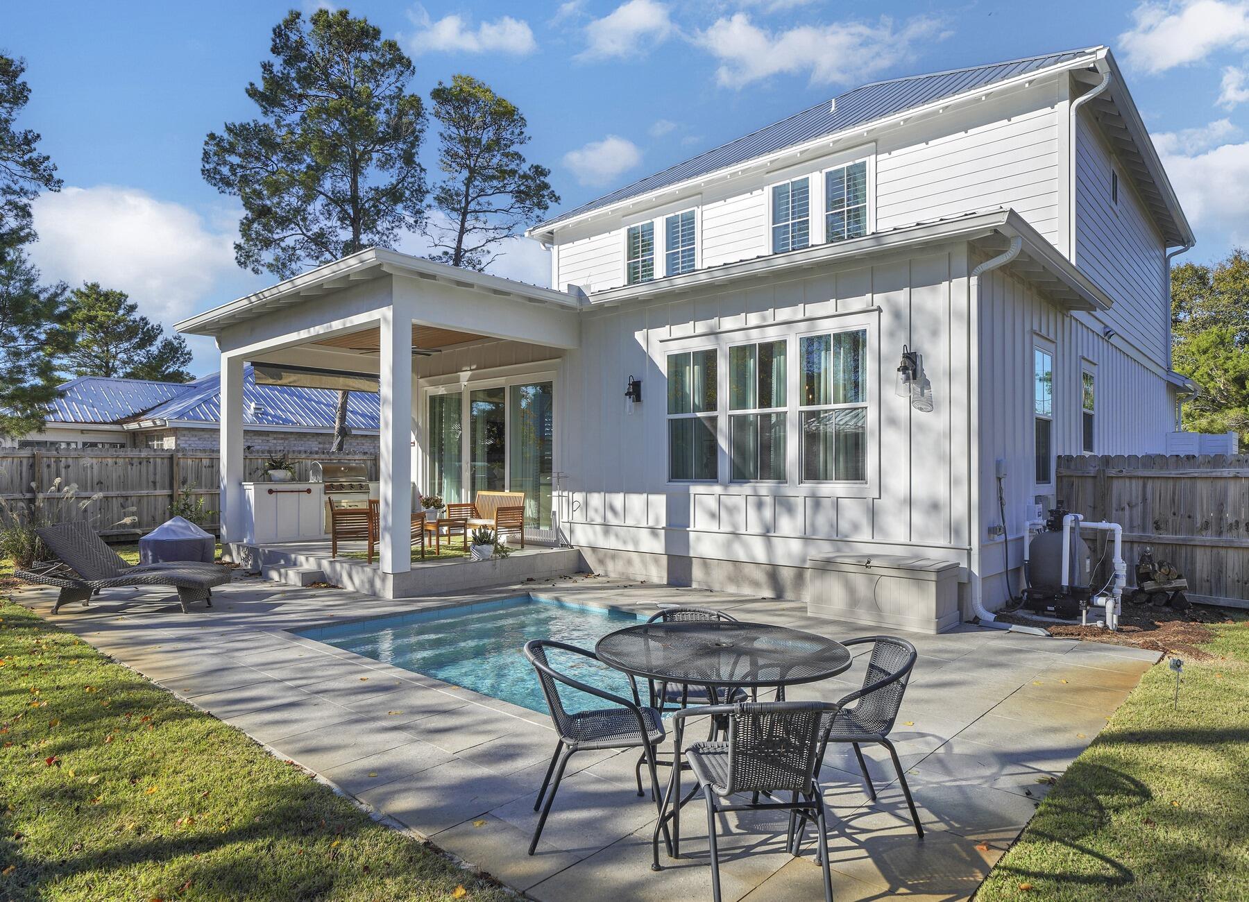 GULFVIEW HEIGHTS 1ST ADDN - Residential